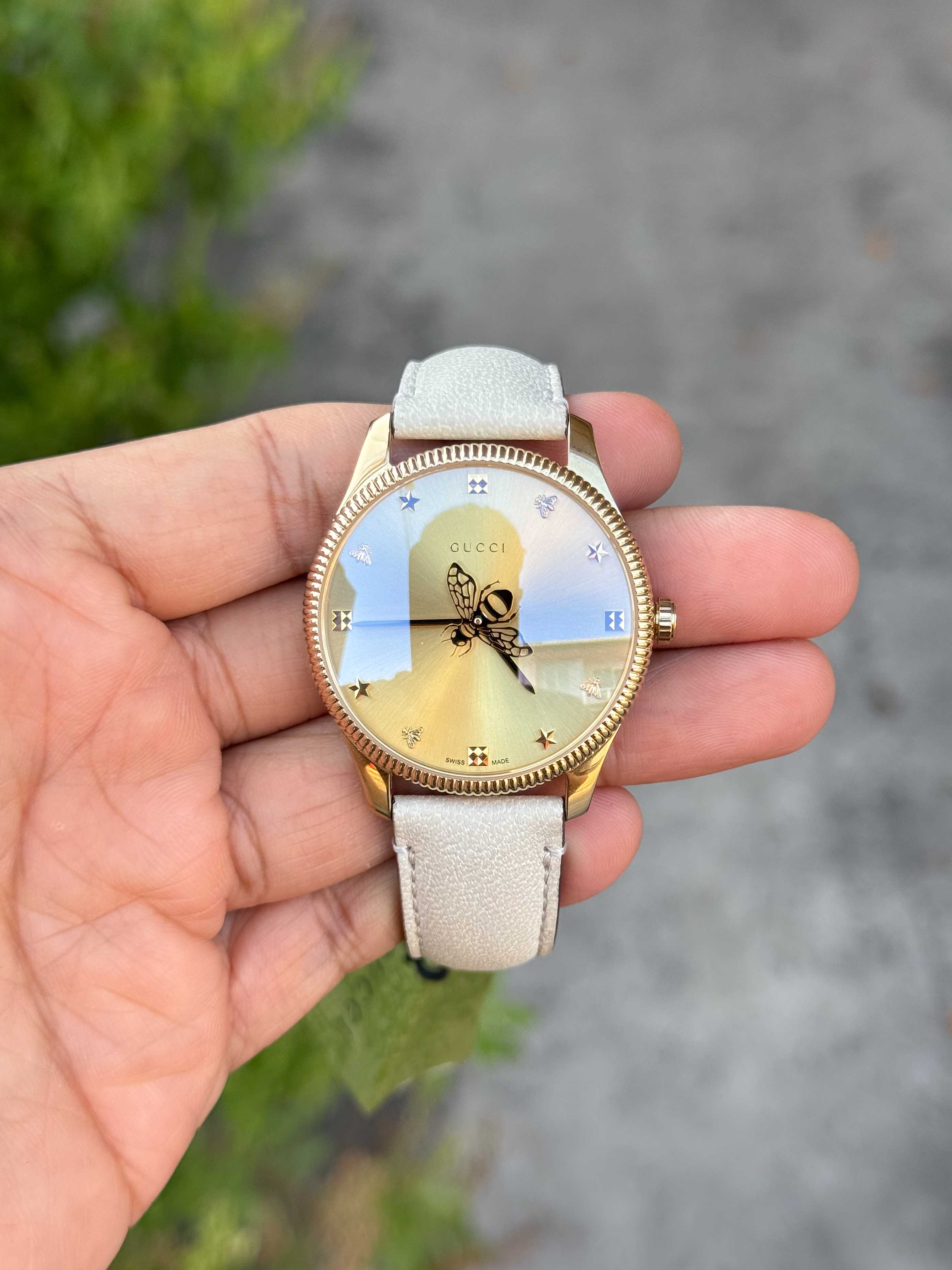Gucci G-Timeless Bee Boy Size Quartz เรือนทอง