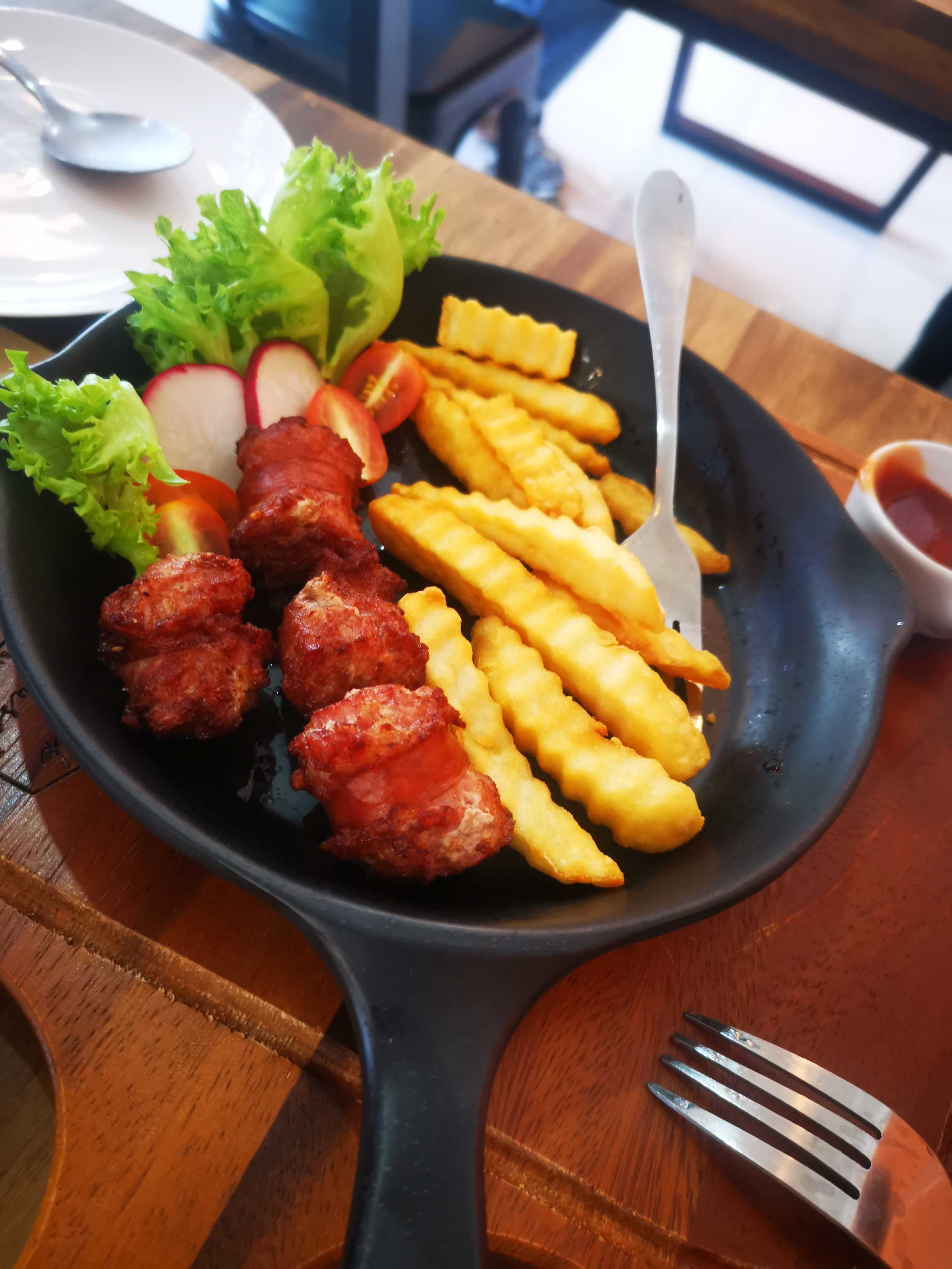 Italian Sausage ไส้กรอกเนื้อหมูล้วน