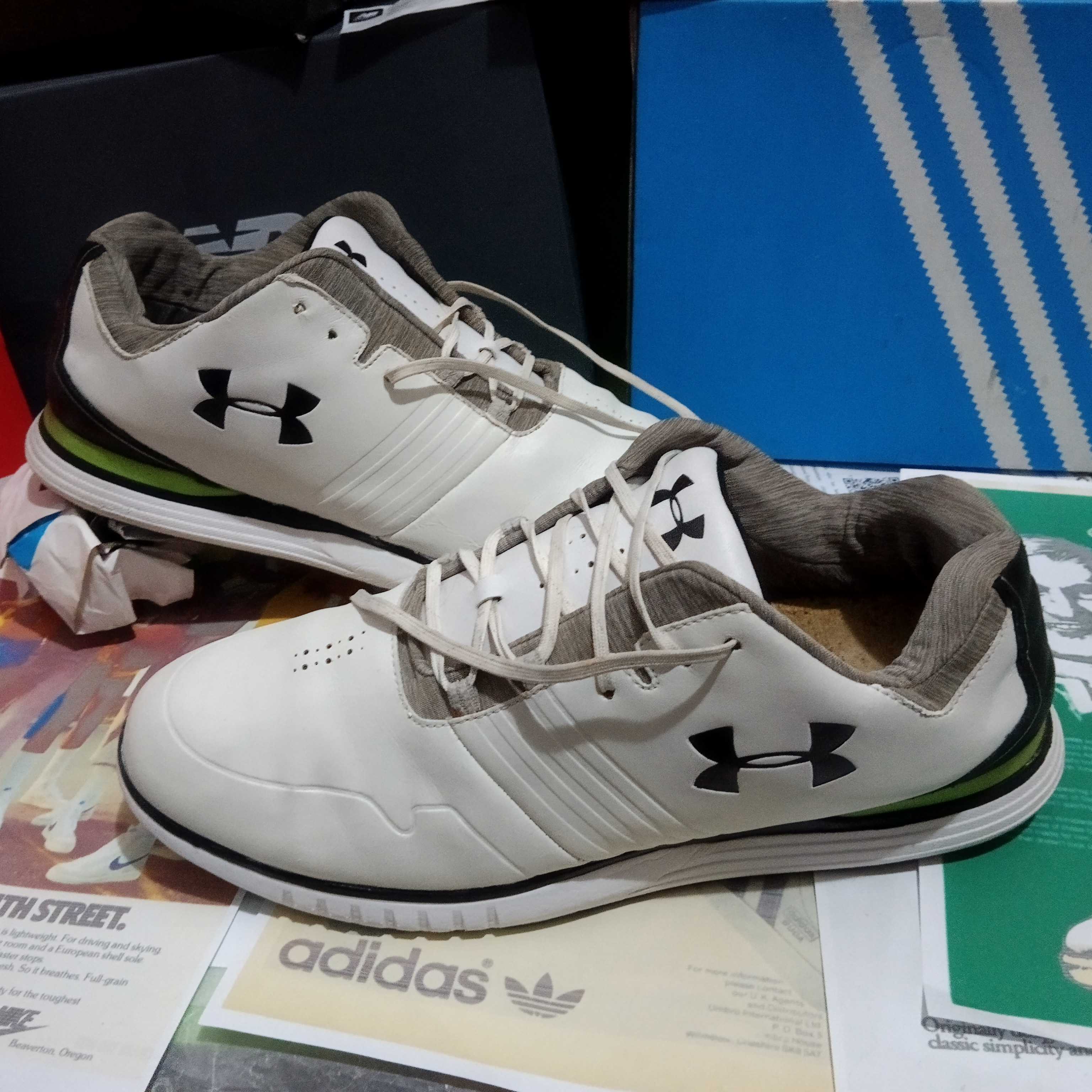 ⛳🏌️ Under Armour Showdown SL Golf/ 44