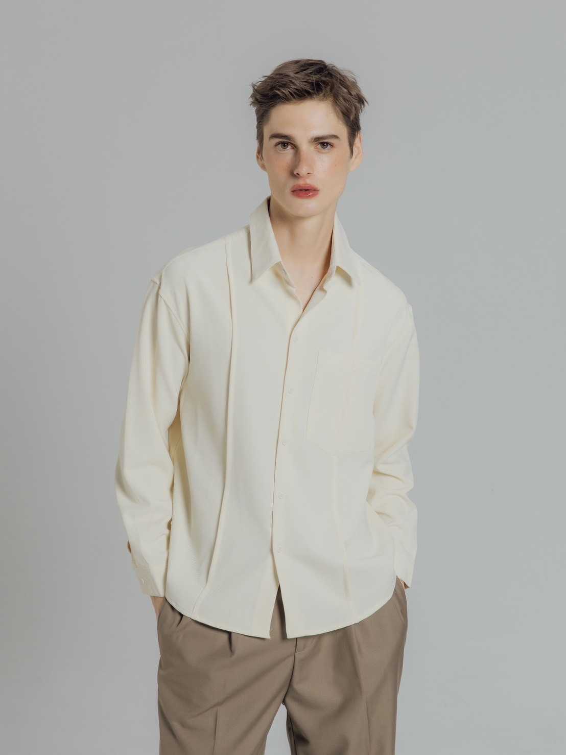 KINS | เสื้อเชิ้ตรุ่นใหม่ล่าสุด เสื้อเชิ้ต กระดุมผ่าหน้าทรงสวย (รหัส : KS11)