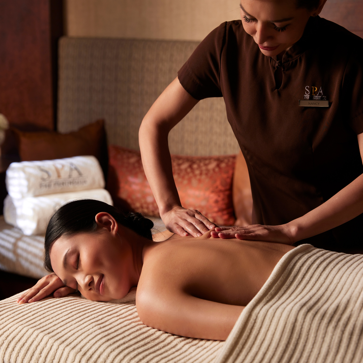 Limited-Time Spa Offer: 60-Minute Massage (Weekday)