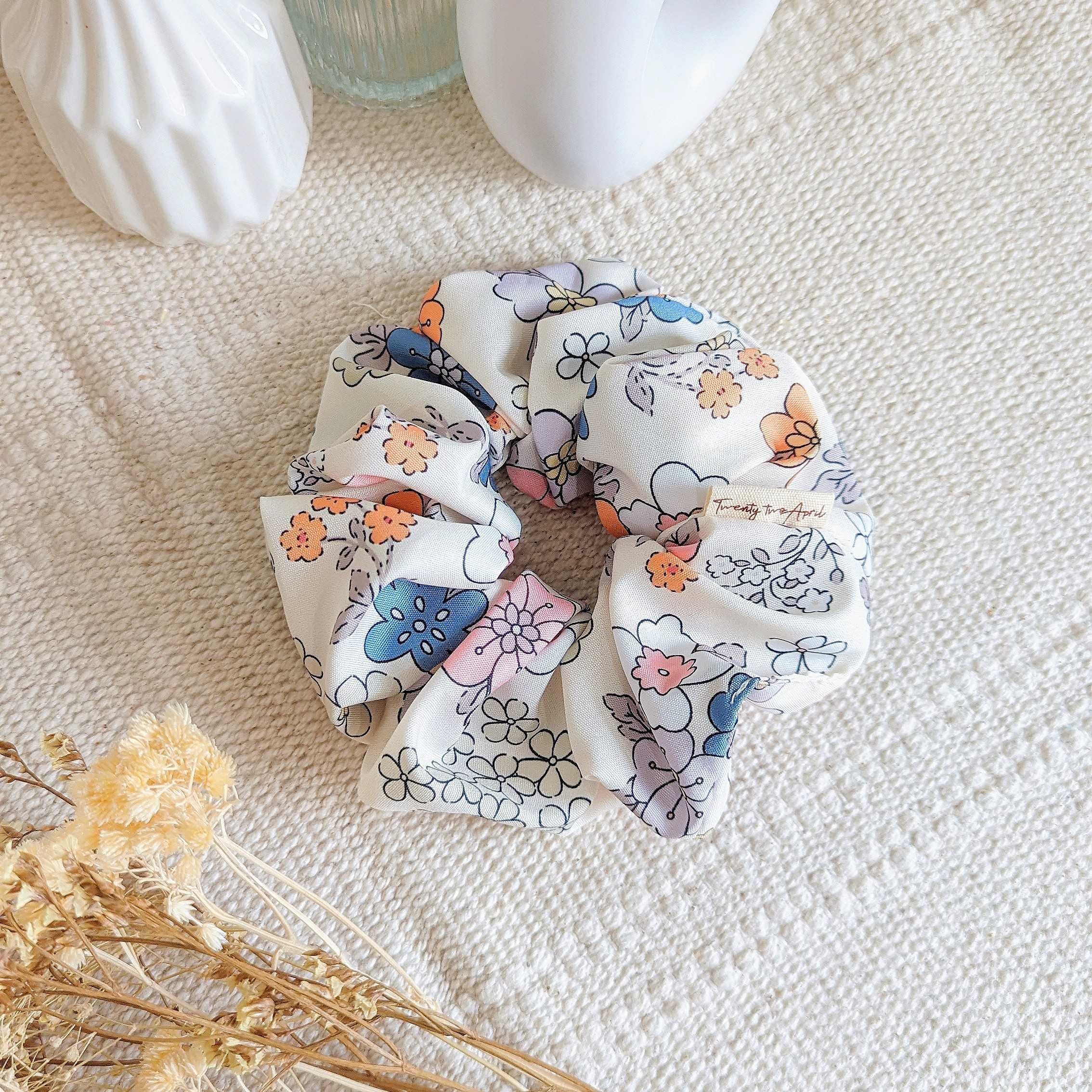 Flower Scrunchie ยางมัดผม (No.10)