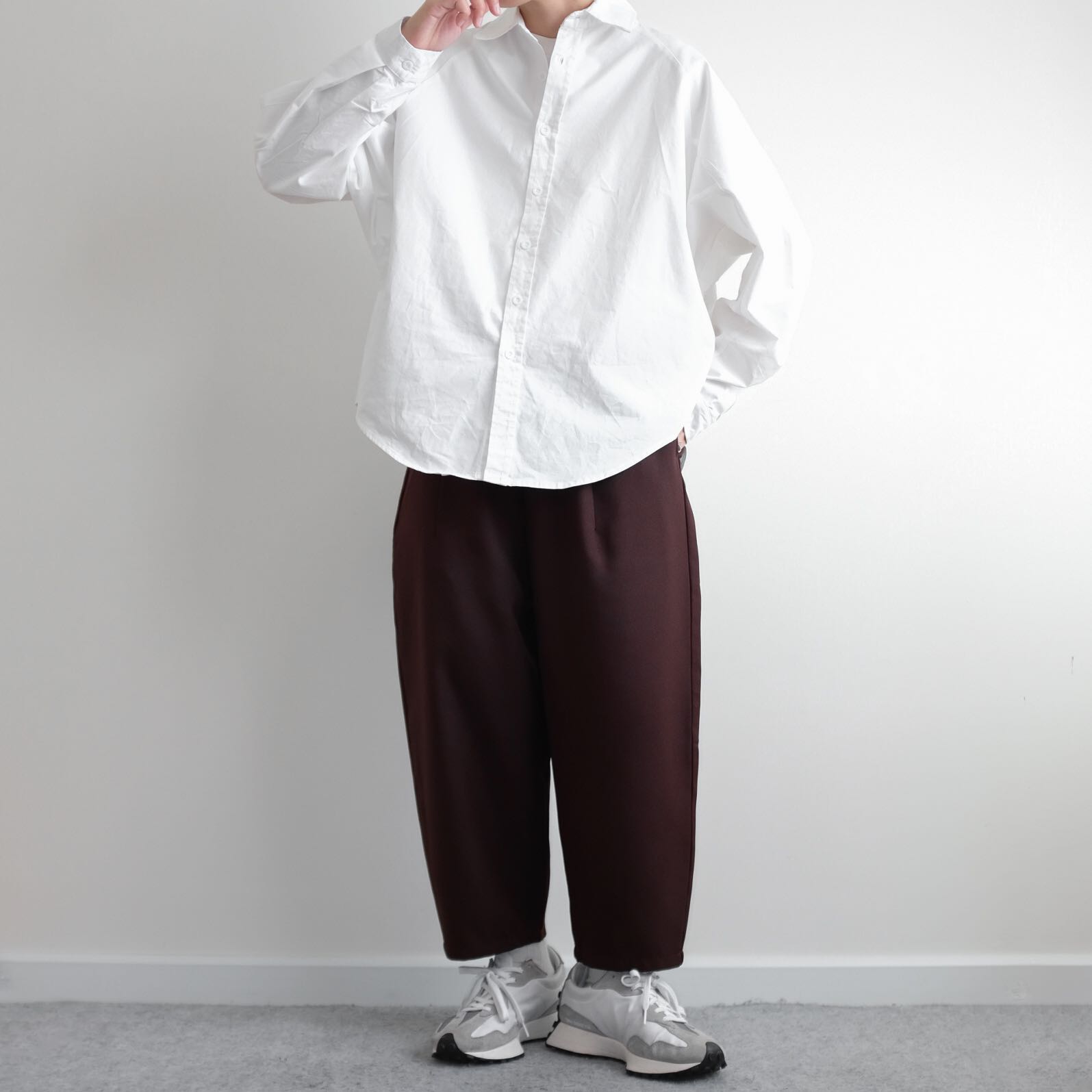 GU •  Relaxed Easy Cropped Carrots Pants