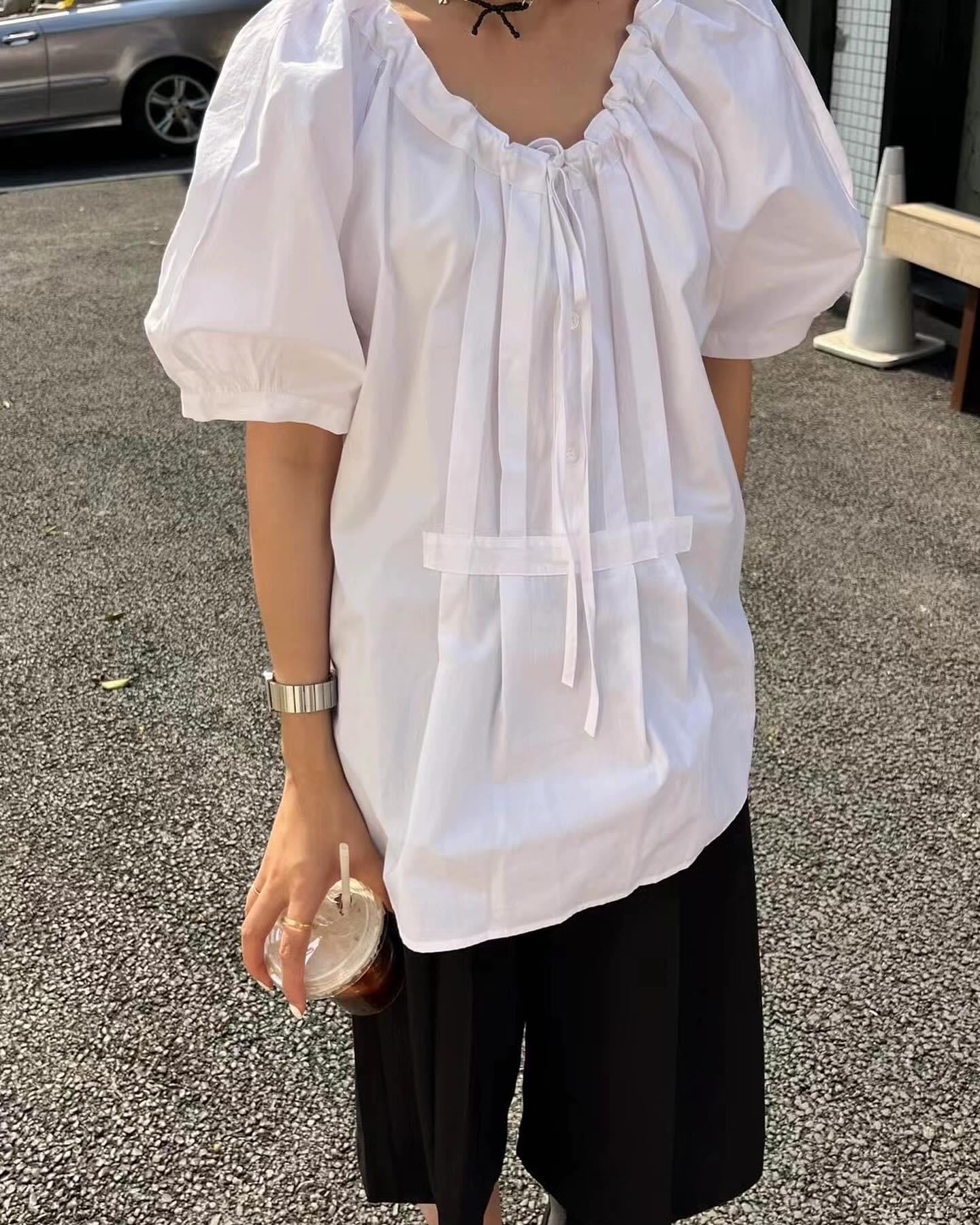 Coco Blouse (พร้อมส่ง)