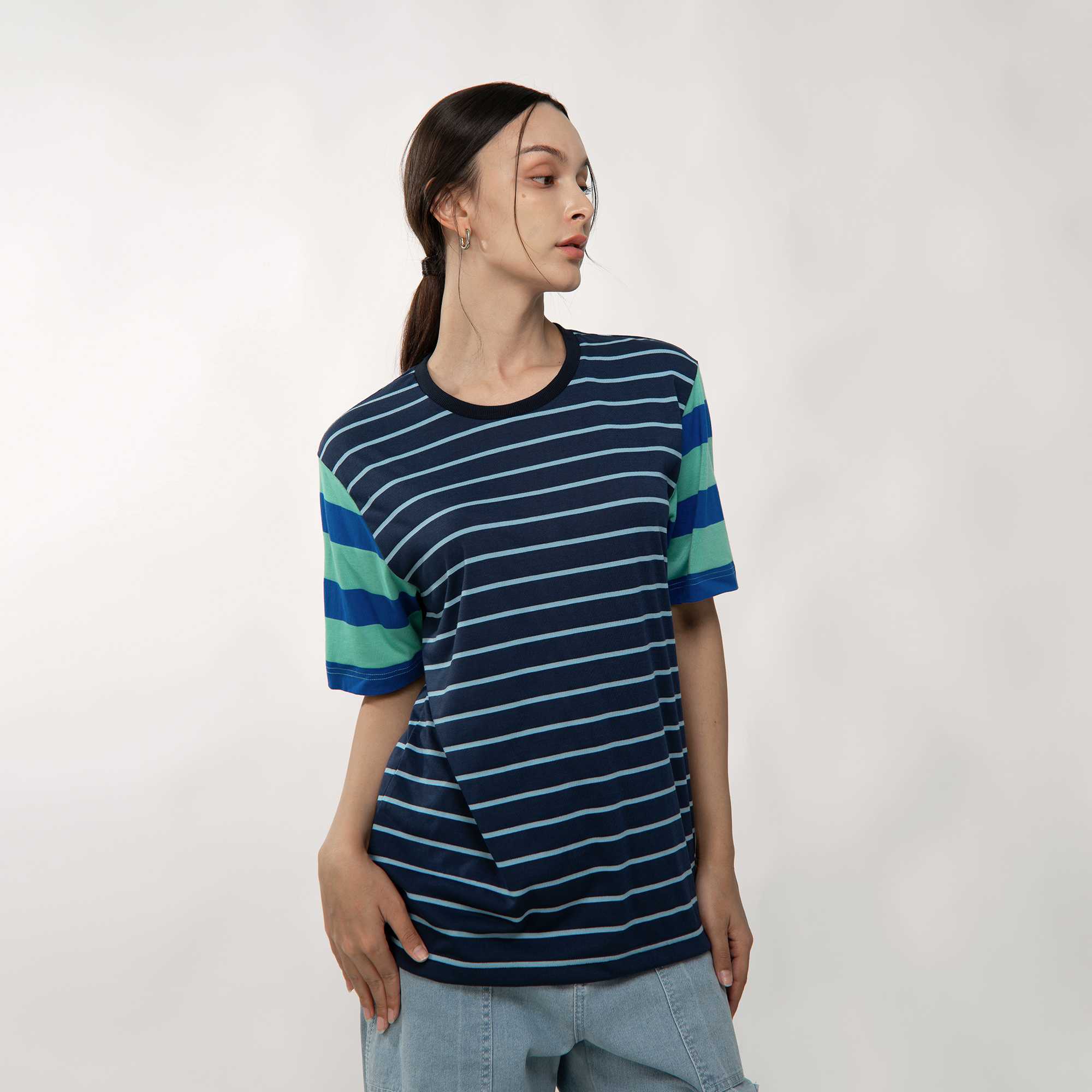 QueenCows  เสื้อยืดแขนสั้น Brett Striped Jersey T-Shirt (Green)