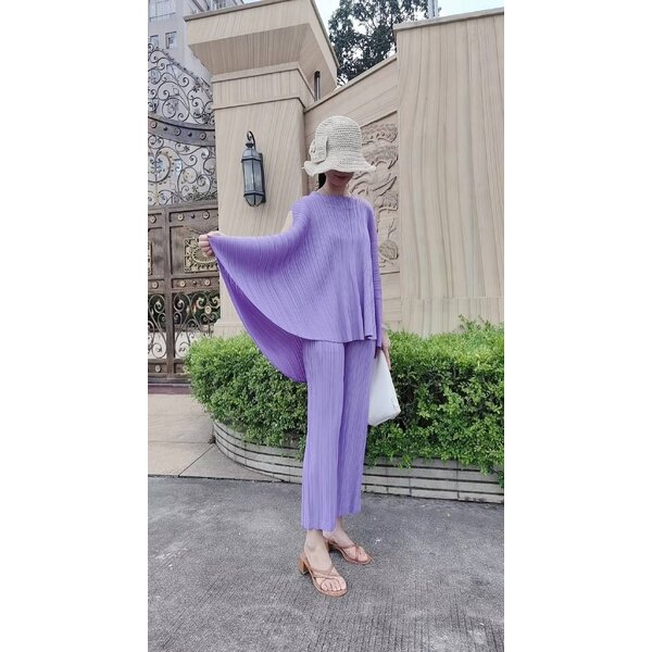 2MUAY รุ่น GJO7268 / GJO7573 เซ็ตพลีทคุณภาพ SLEEVELESS BOW TIE VOLUME TOP WITH PANTS PLEATED SET ...