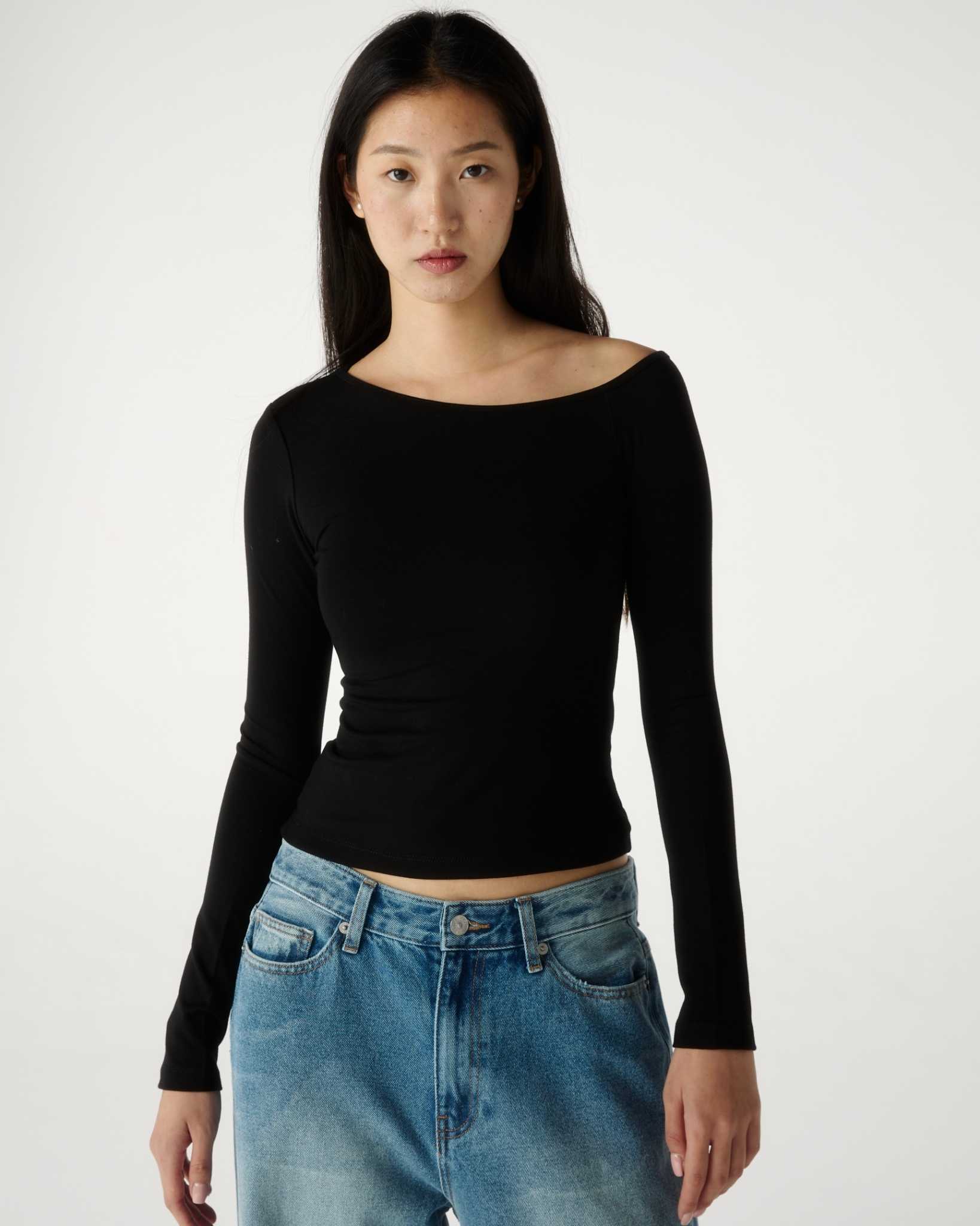 AIMER - Off Shoulder Top