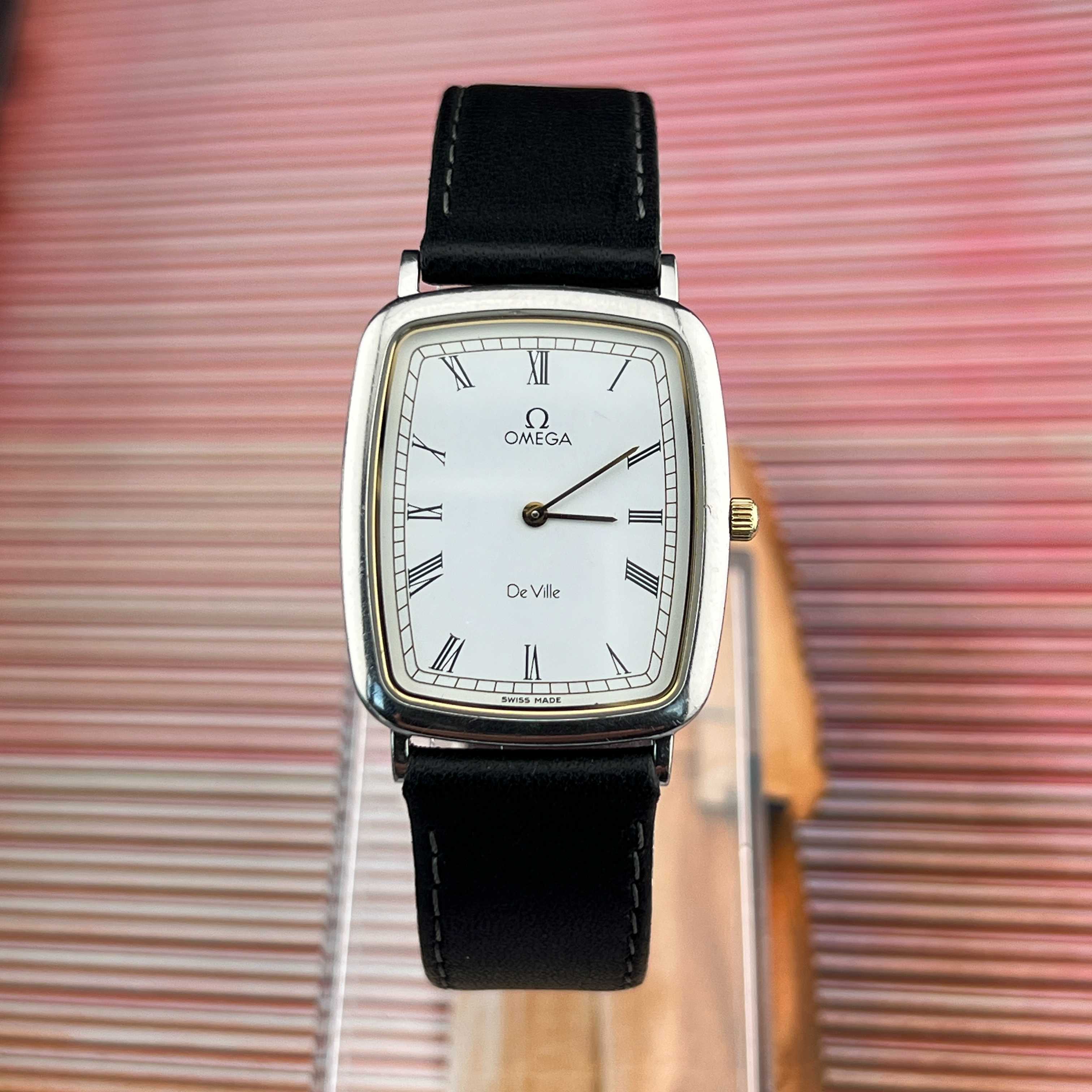 Vintage Omega De Ville Quartz White Roman Dial Cal.1378 Ref.195.0076 Swiss Made 1986