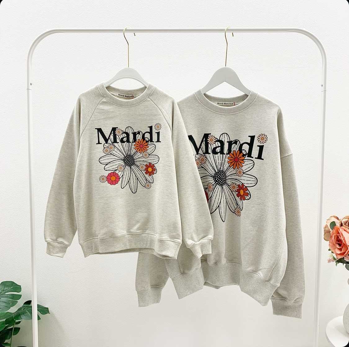 Mardi Flower Sweatshirt (Oatmal)