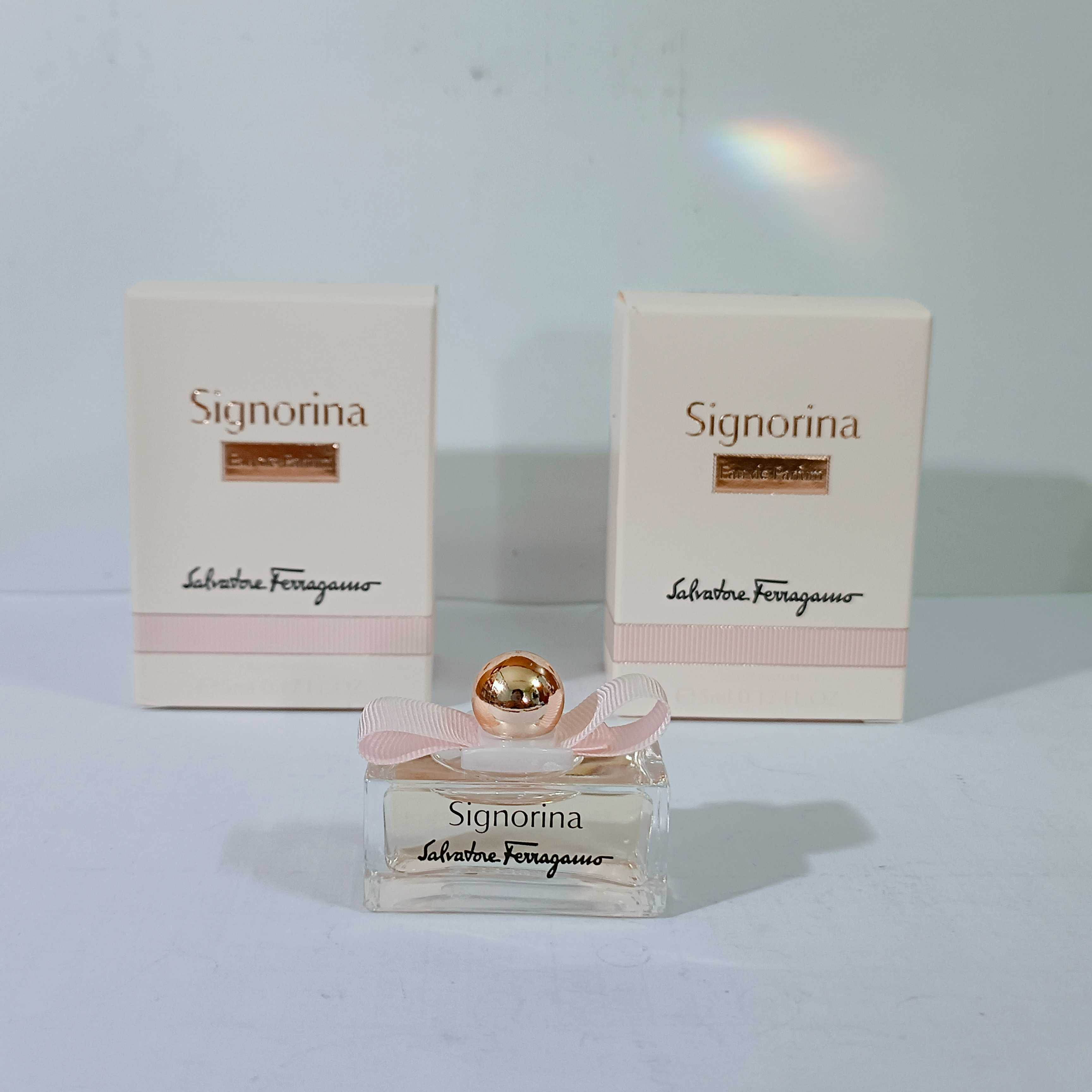 มินิ Salvatore ferragamo signorina edp 5ml หัวแต้ม
