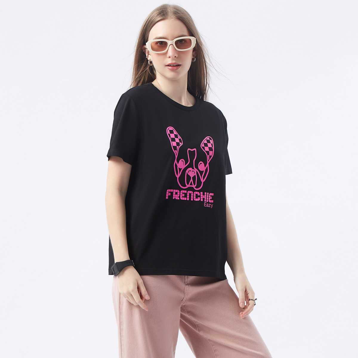 เสื้อทีเชิ้ตลายเฟรนช์ชี่ อีซี่ | Frenchie Eazy Print Tee Shirt | 06268