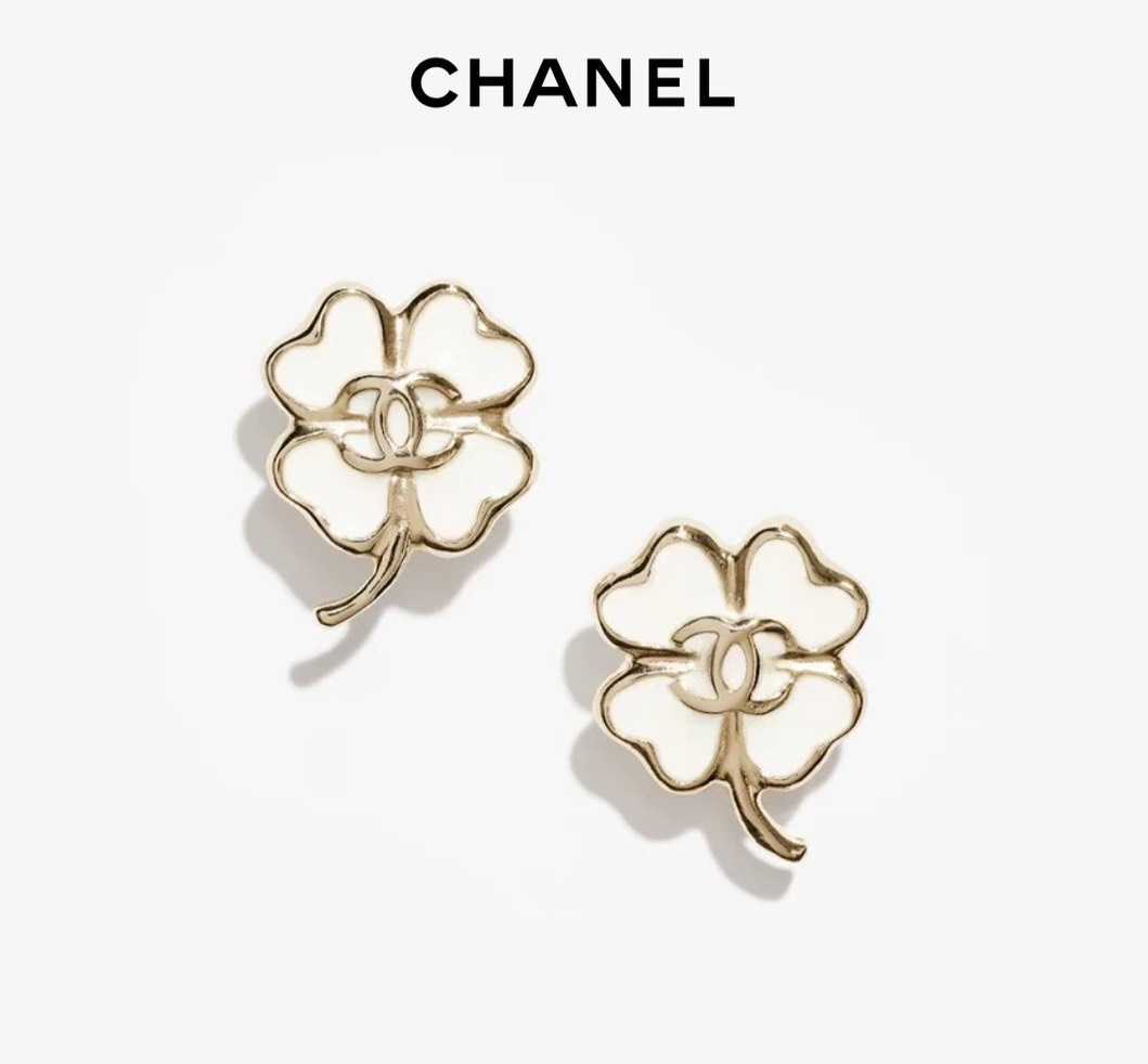 CHANEL WHITE CLOVER EARRINGS 