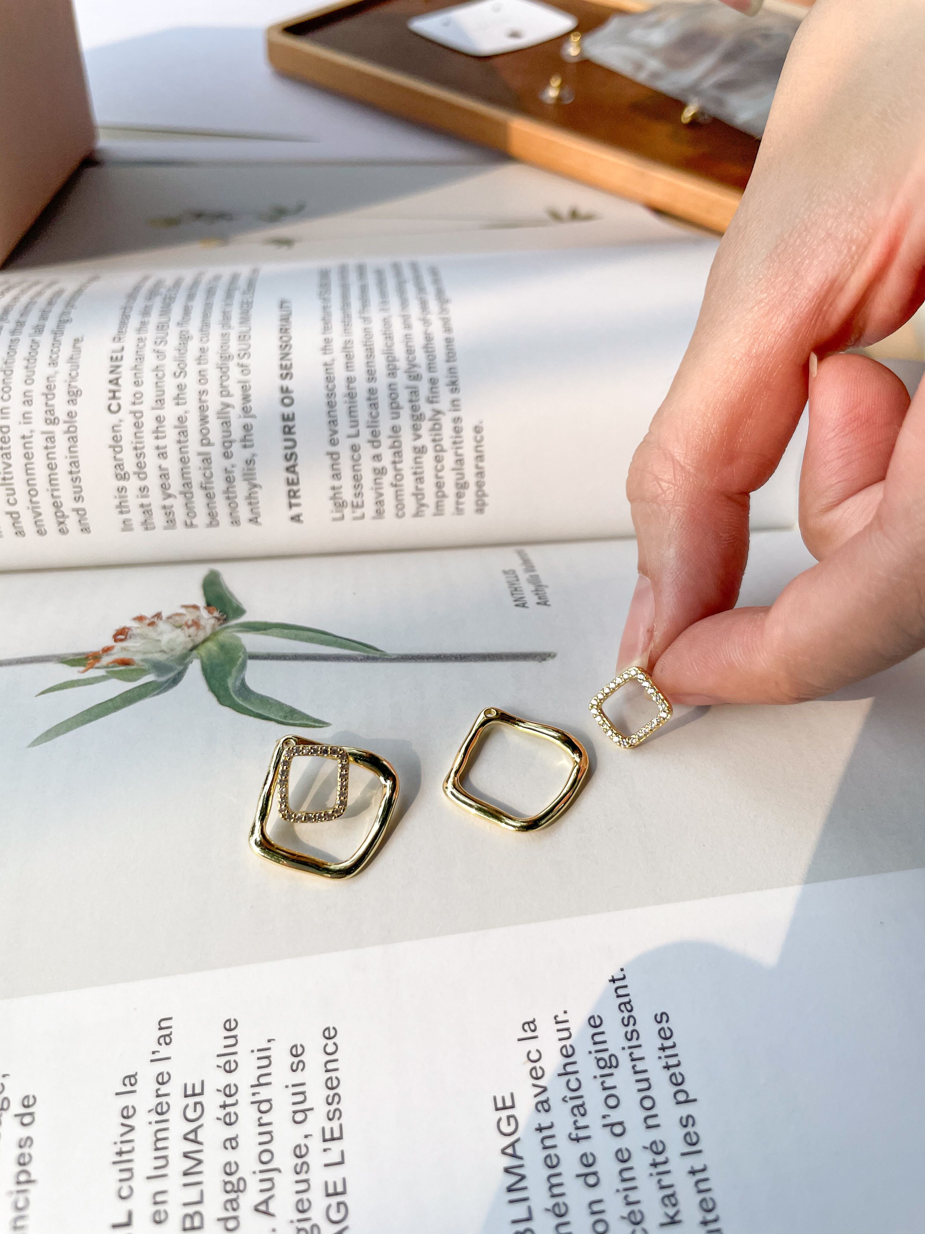 [Earring] Little Square