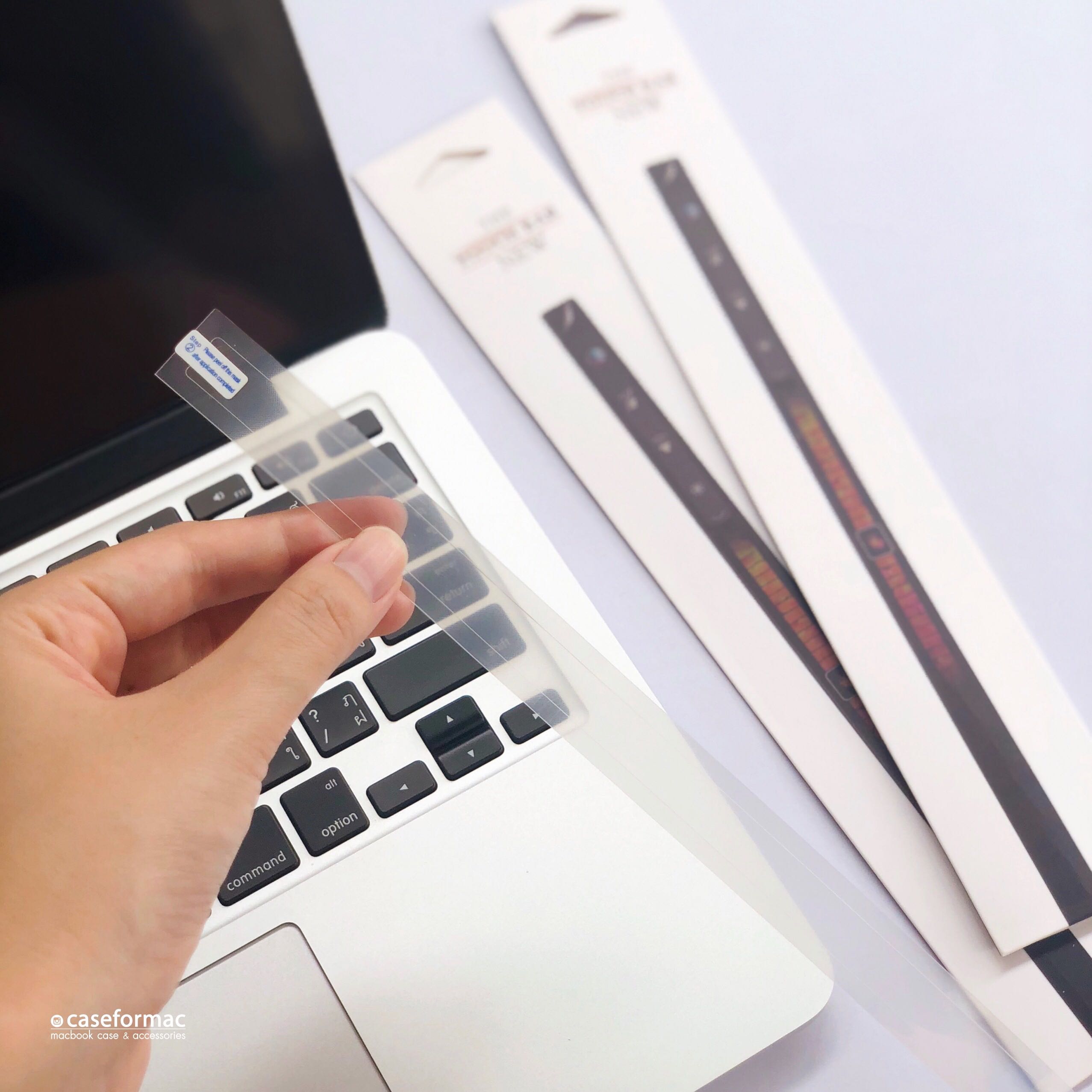 ฟิล์มกันรอย Touchbar