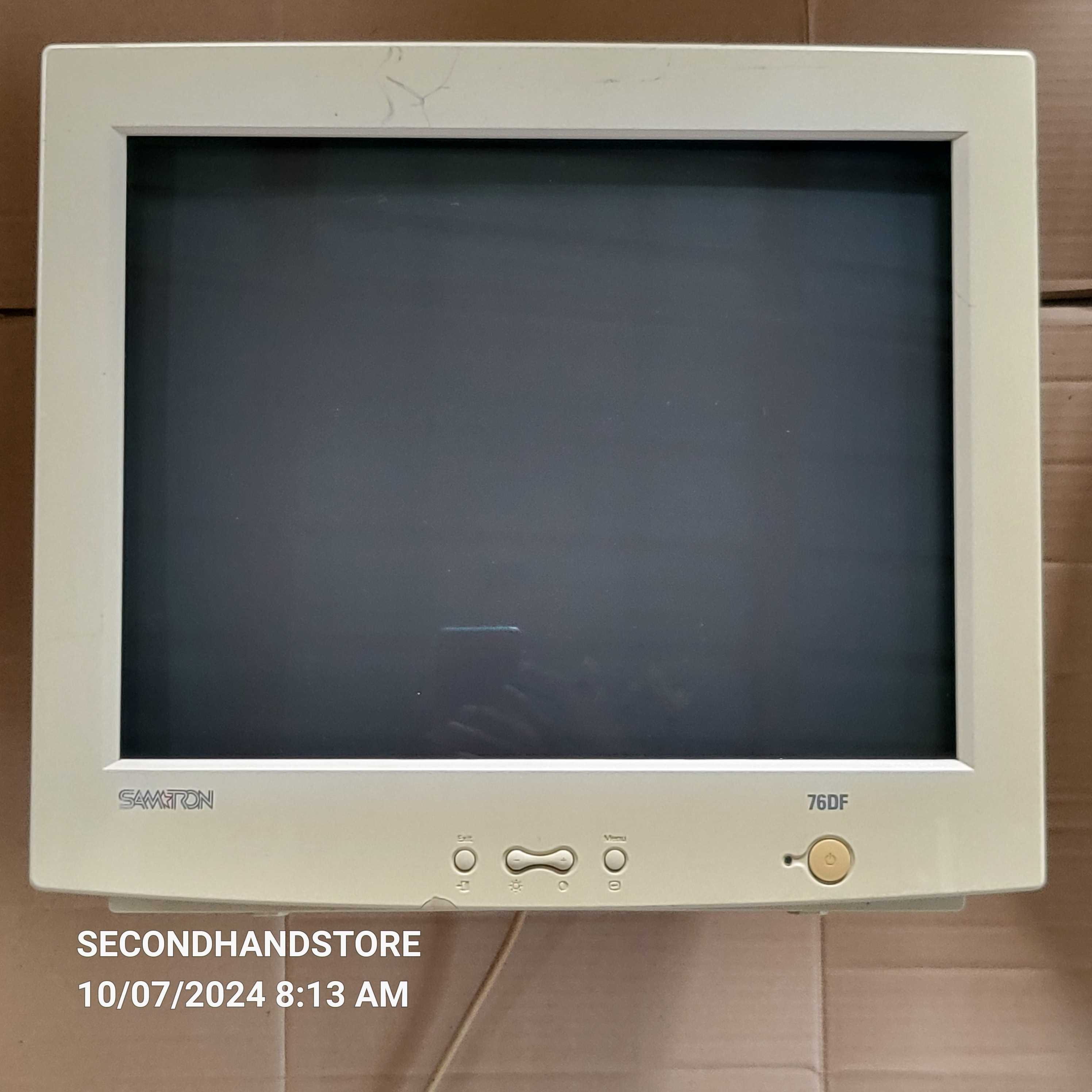 จอคอม CRT จอแก้ว FLAT 14 นิ้ว SAMTRON 76DF-8 (SAMSUNG) ใช้ได้ปรกติ