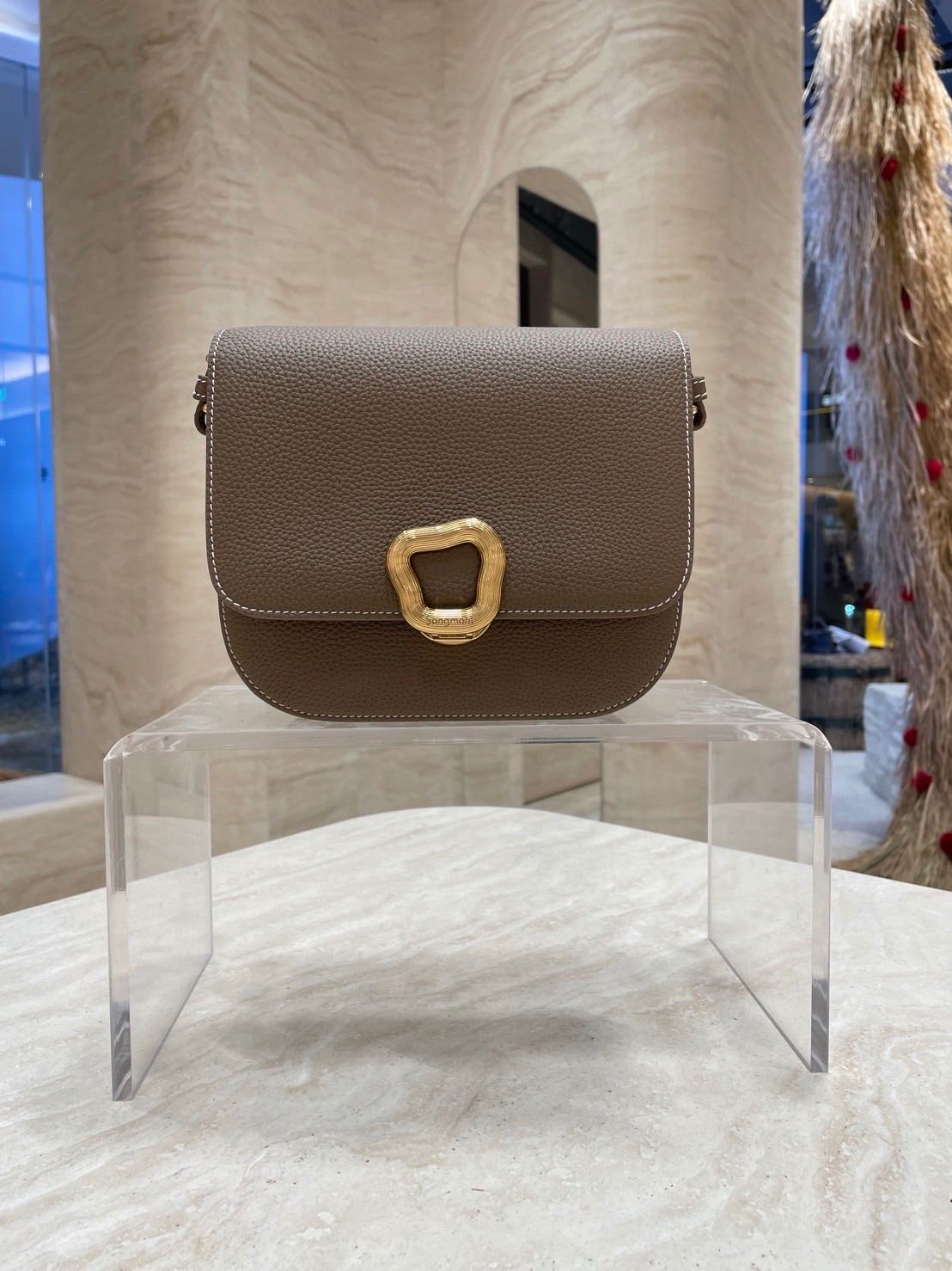 Songmont | Reset Tofu (Togo Leather) - M (preorder 7-14 days)