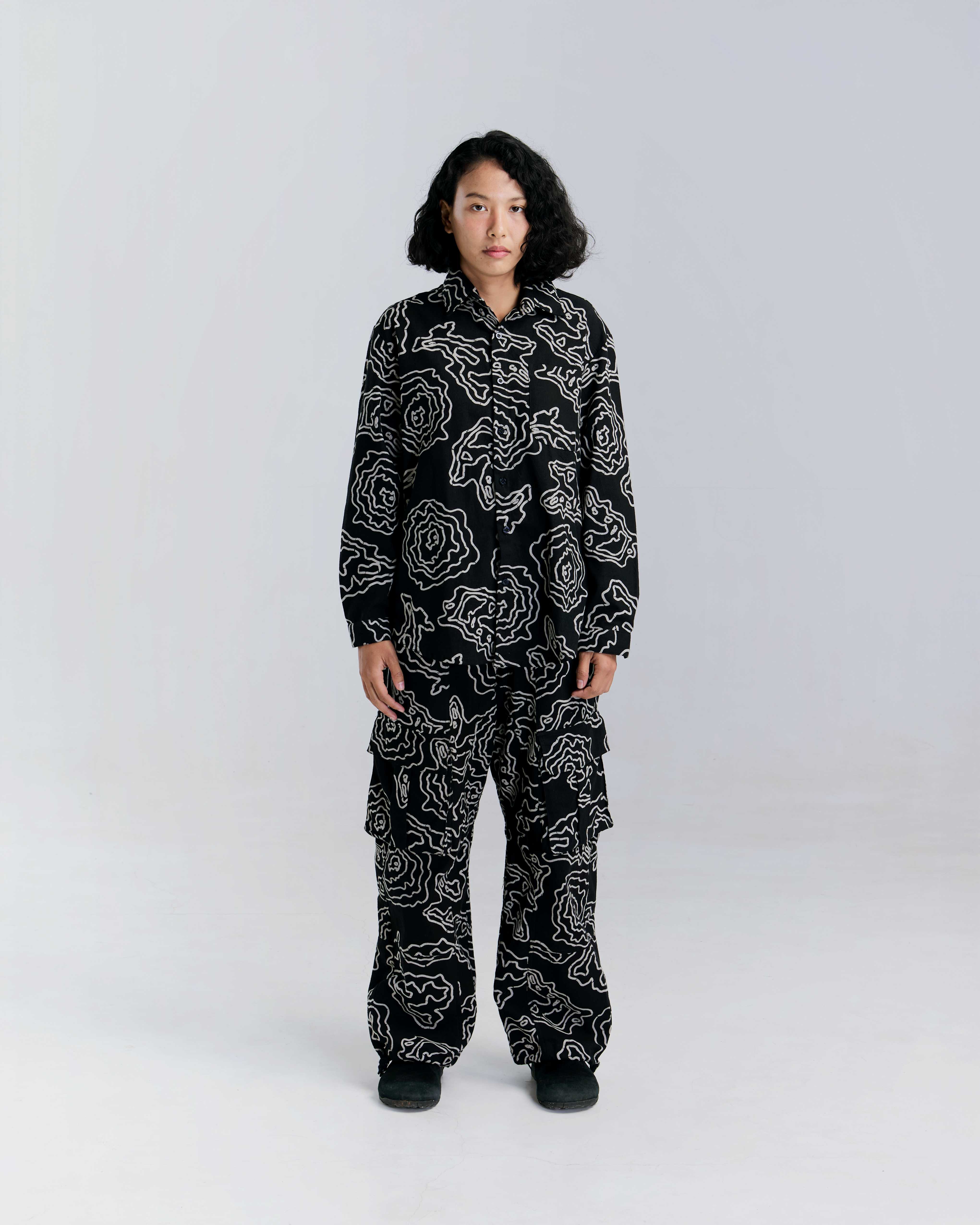 Doi Black Cargo Pants