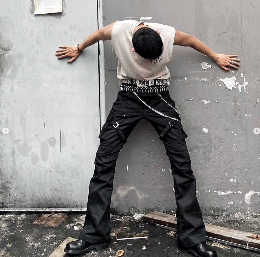 CHAOSISM - FLARED CARGO PANTS