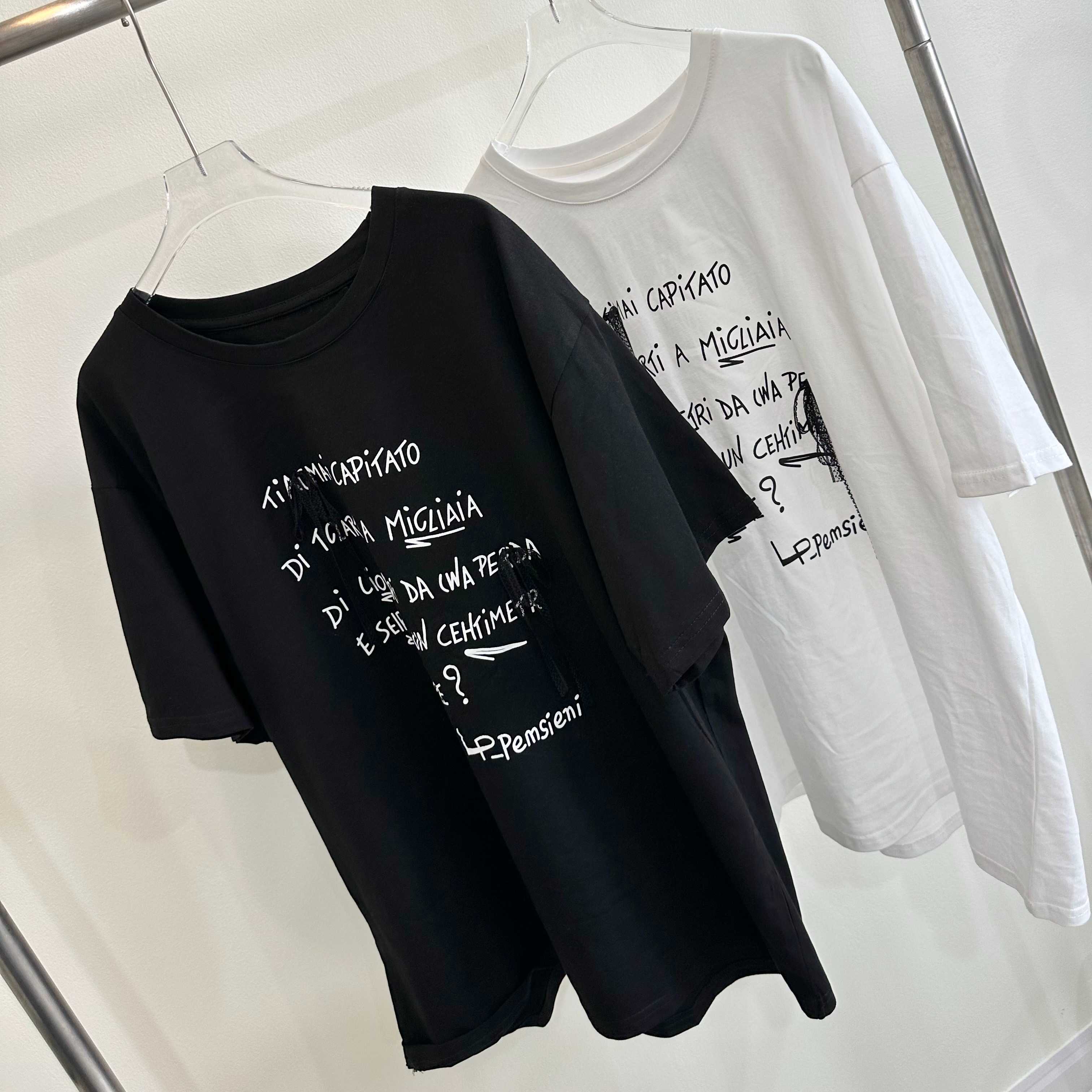 LETTER TEE