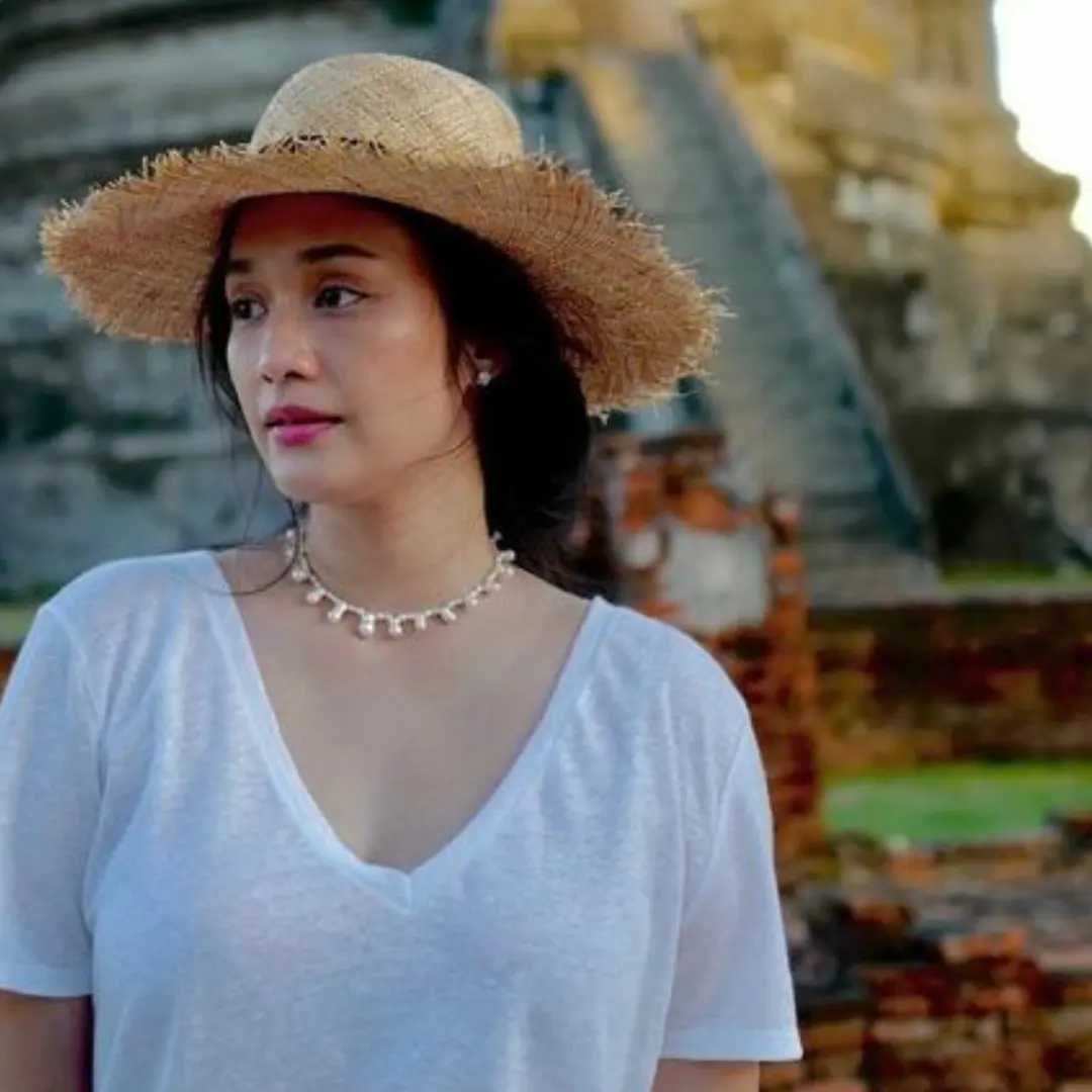 ce04 สร้อยคอมุกทรงดรอป ครีม เปรมสินี