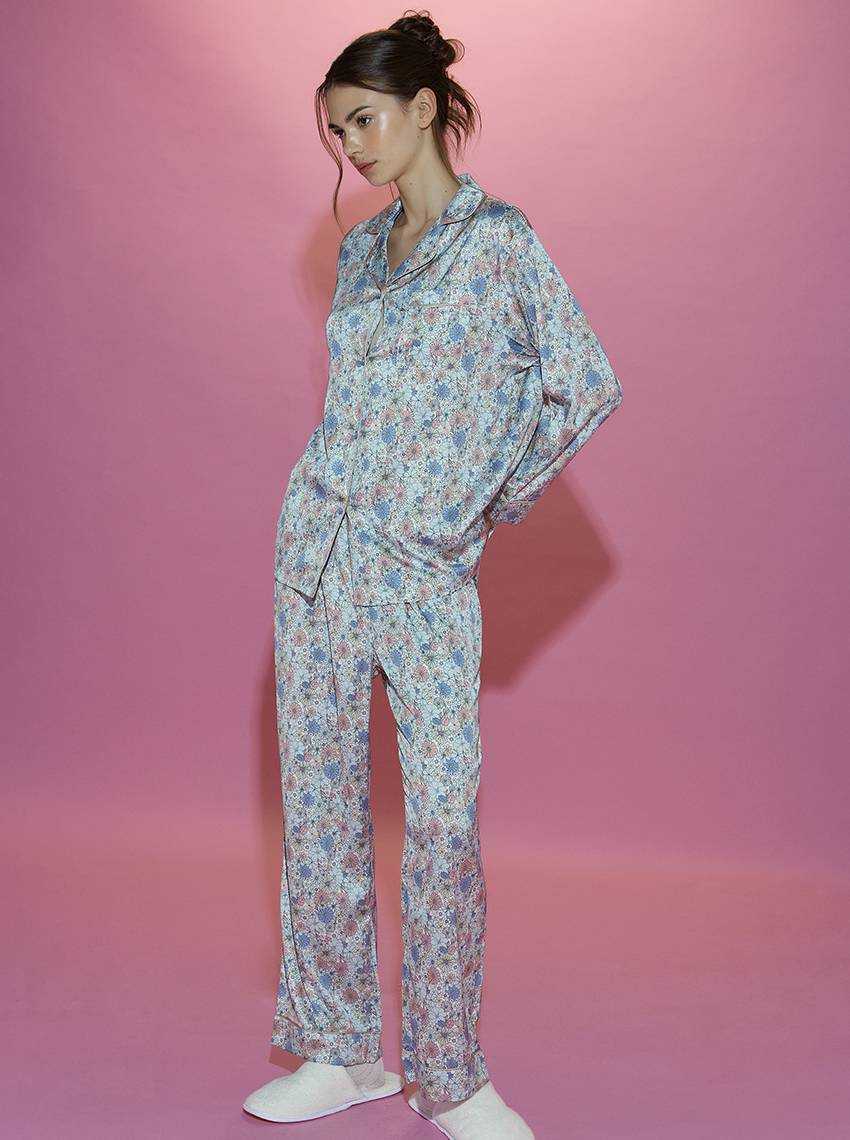 Sabina Sleepwear Nightwear เซ็ตชุดนอน เสื้อแขนยาว กางเกงขายาว รหัส SVG24036BL - สีฟ้า