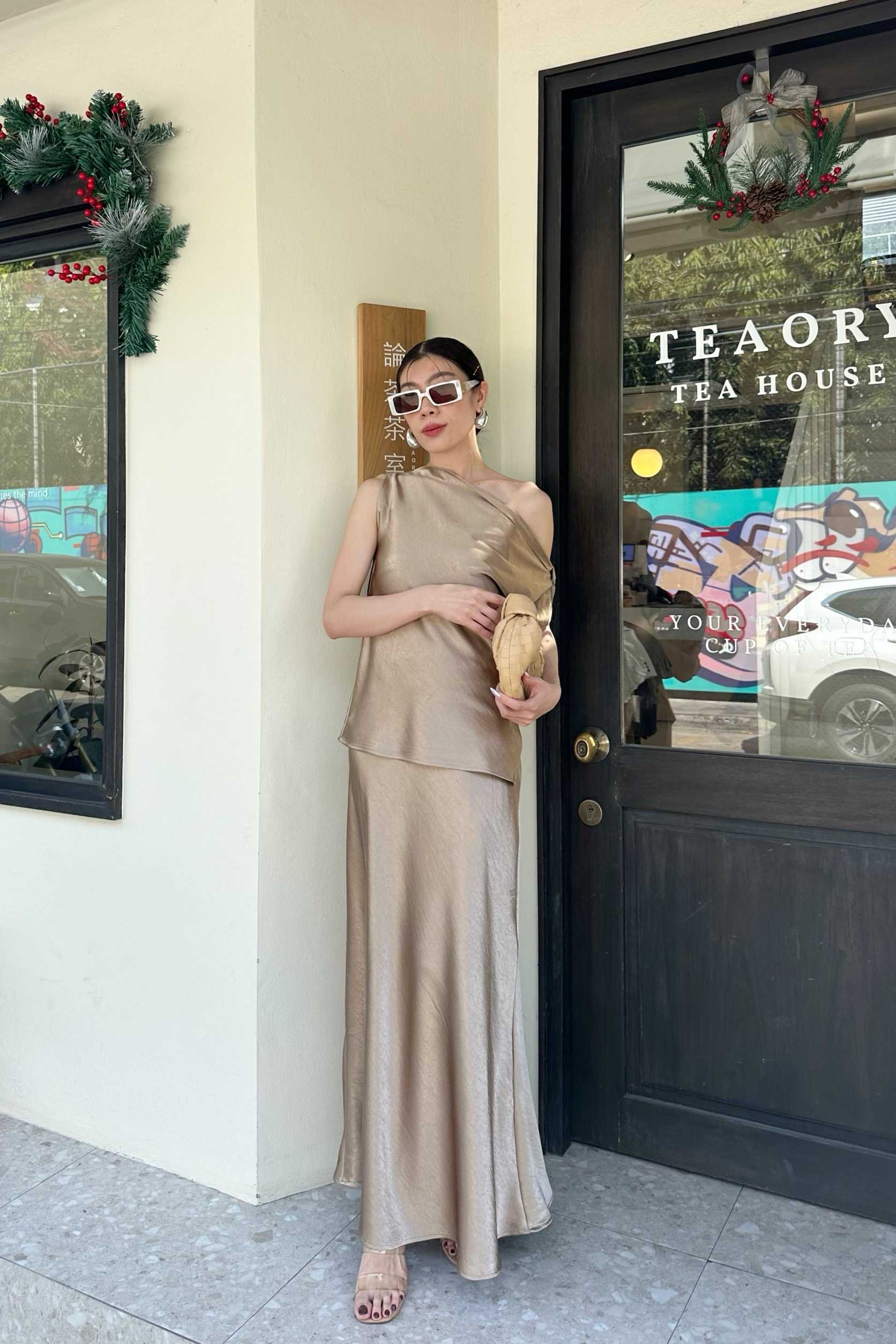 BELLA SATIN SKIRT กระโปรงผ้าซาตินเบลล่า