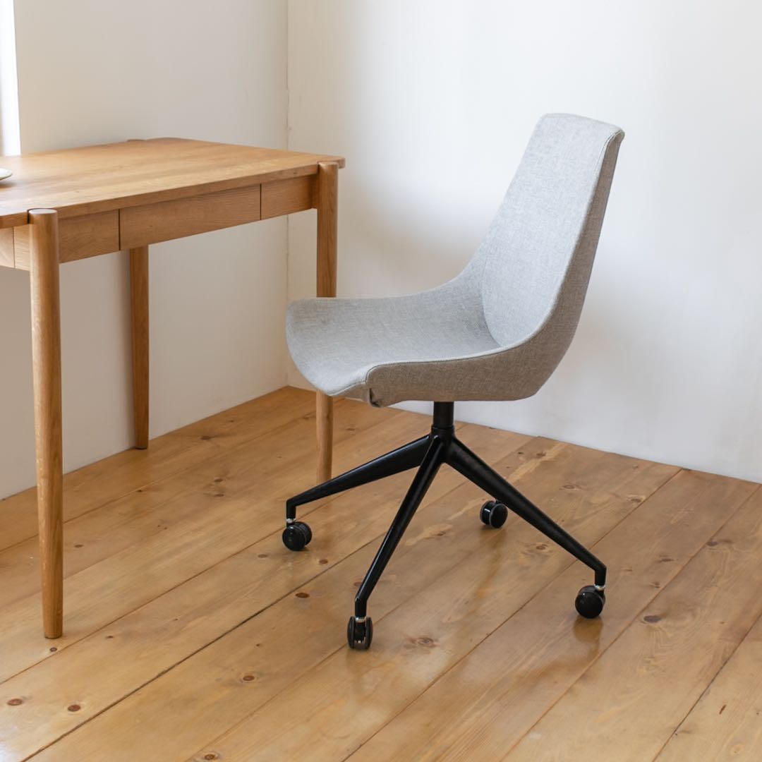 11/11759 SOGOKAGU「EMA ACS」Chair -Gray Color