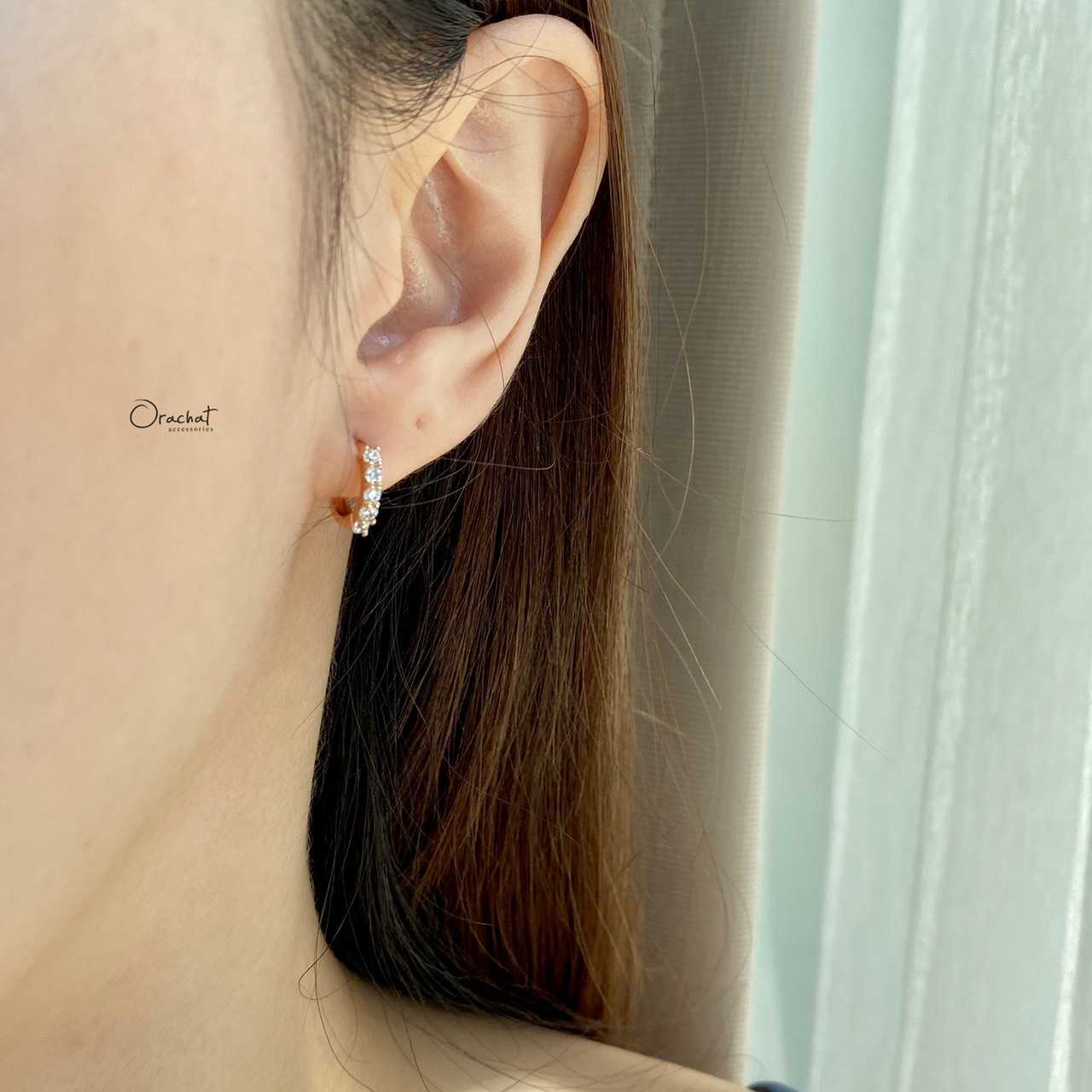 💢Clearance💢 Janis hoop earrings. (ต่างหูห่วง งานชุบทองคำขาวสีโรสโกลด์ เพชร CZ)