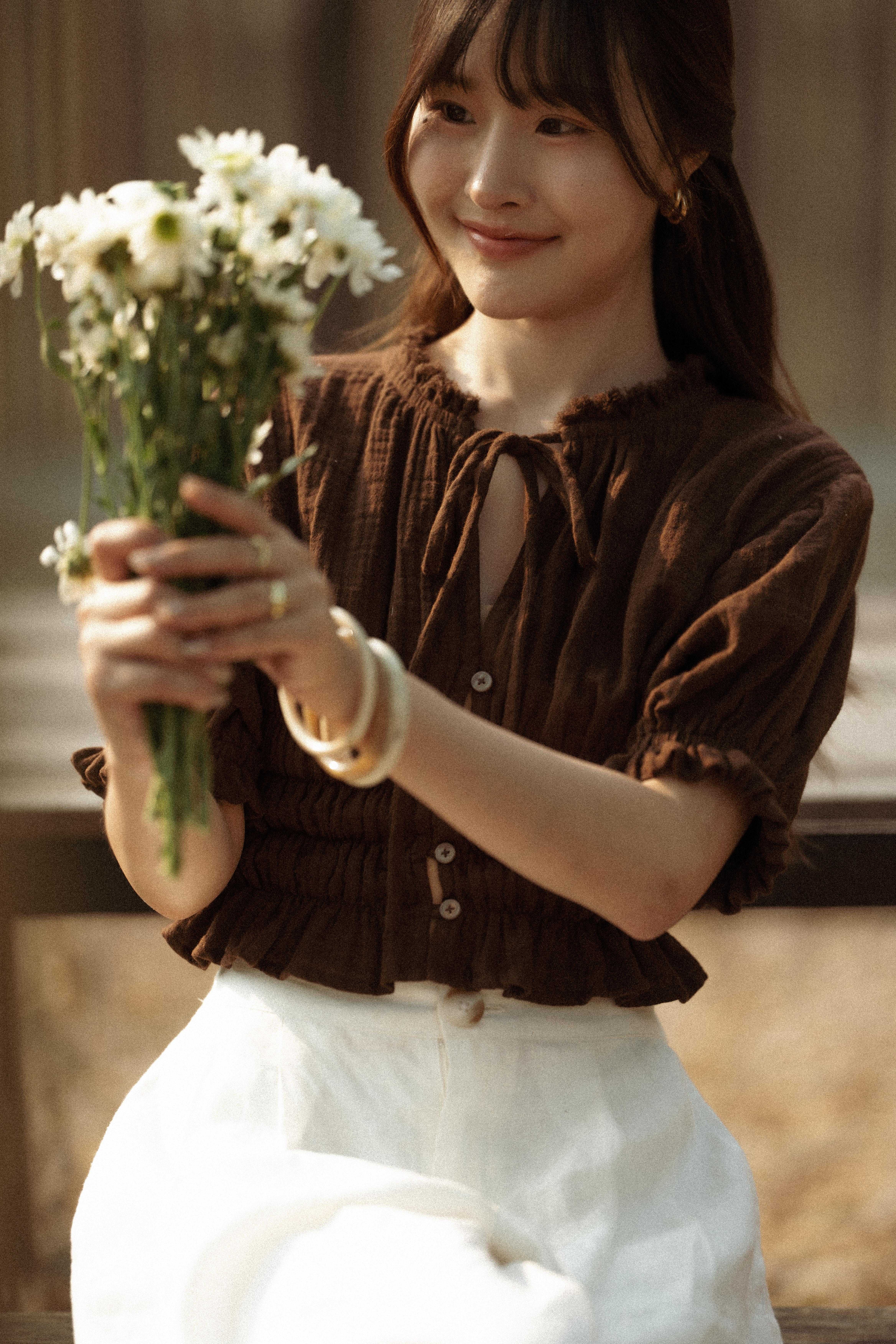 Cordia คอลเดียร์ เสื้อแขนตุ๊กตาสม็อกเอว