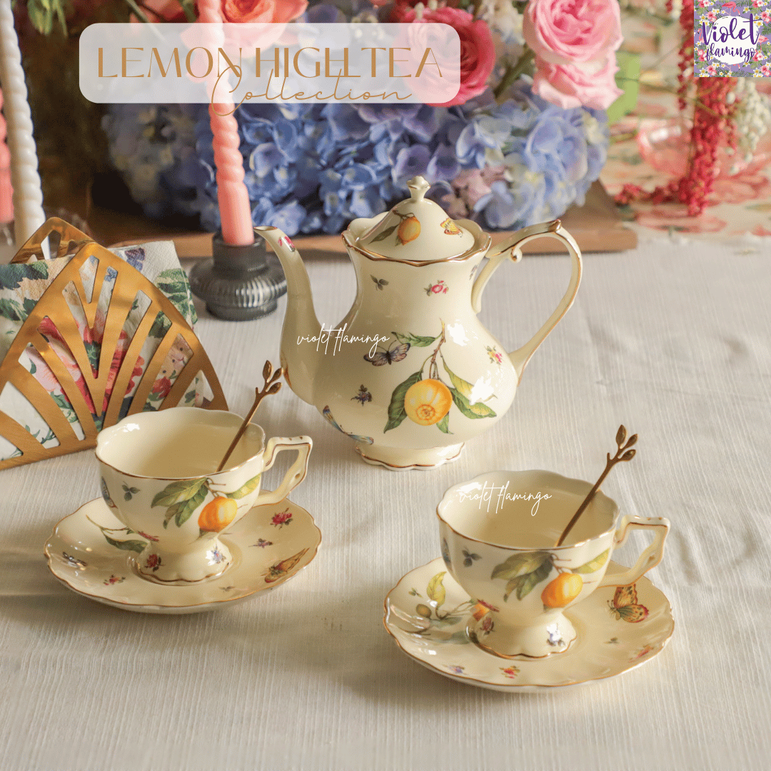 ชุดน้ำชาลายเลมอนและดอกไม้ สีครีม รุ่น Lemon High Tea Set ในชุดมีกาน้ำชาและแก้วจานรอง 2 ชุด