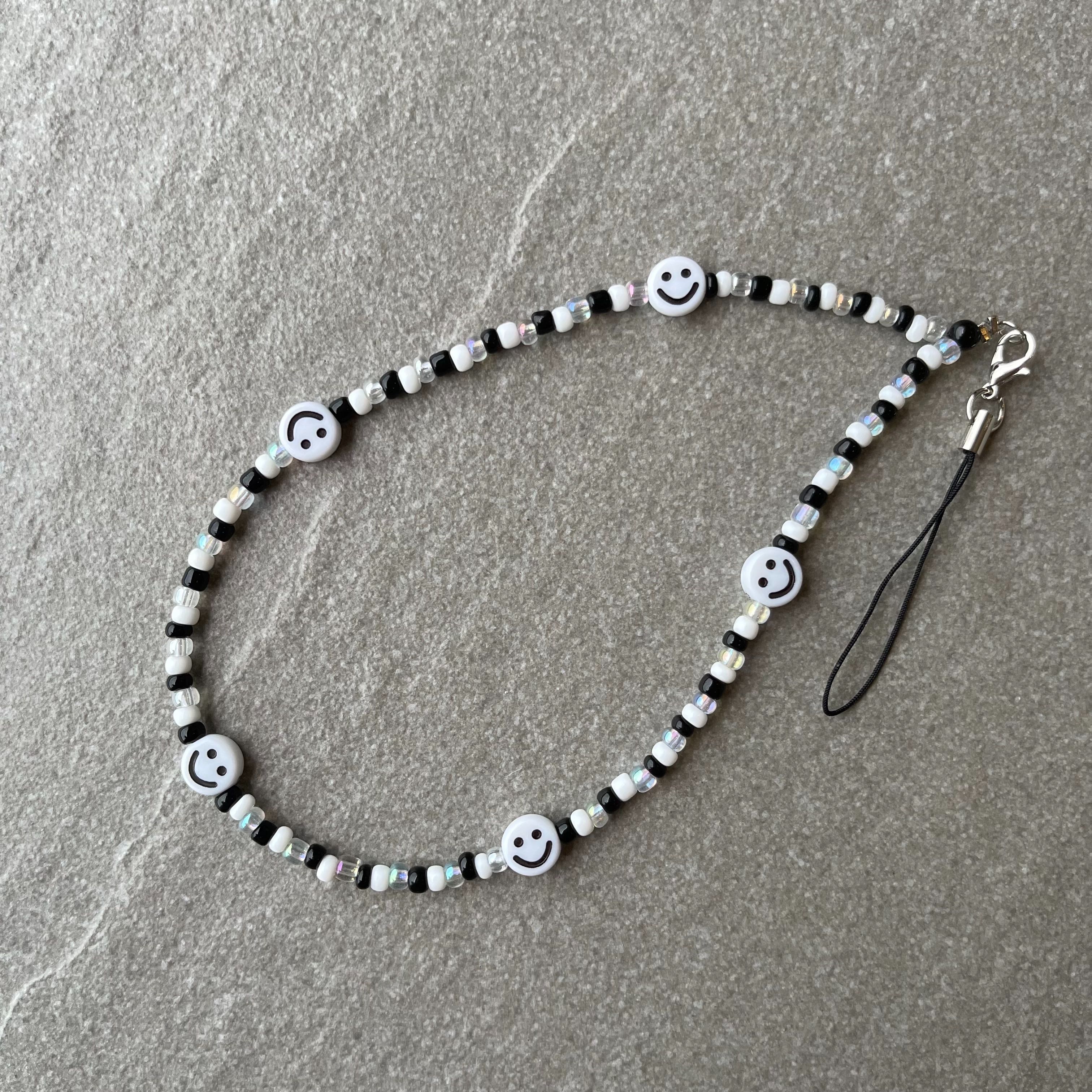 ☻︎ พร้อมส่ง ☻︎ (Ready to ship!) Black&White Smiley Phone Strap