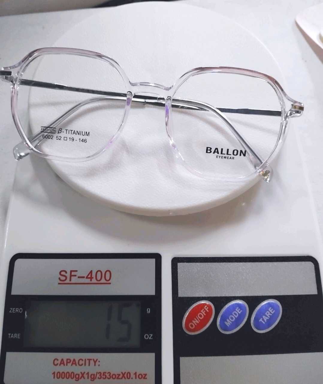 BA6002 แว่นไทเทเนียมแท้ๆ15g หน้าแว่นกว้าง142ขนาด52mm สูงกรอบ48mm พร้อมเลนส์M10 ตัดประกอบฟรีลูกค้าแจ้