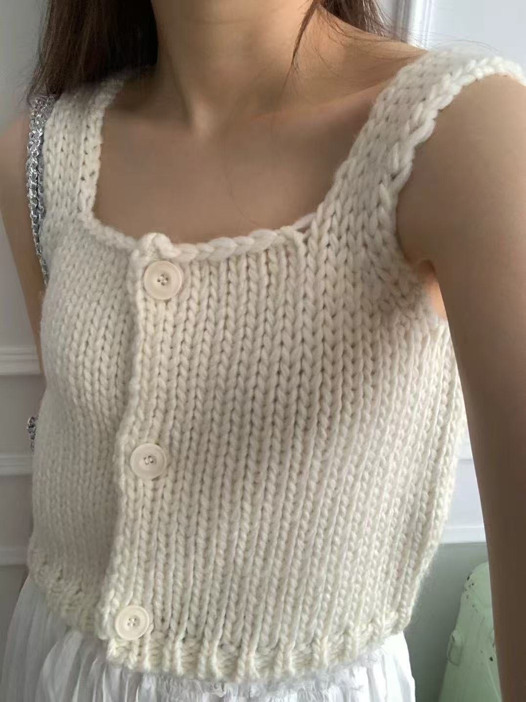 OUNCE KOREA🇰🇷 Pre-order 10   camisole knitted vest