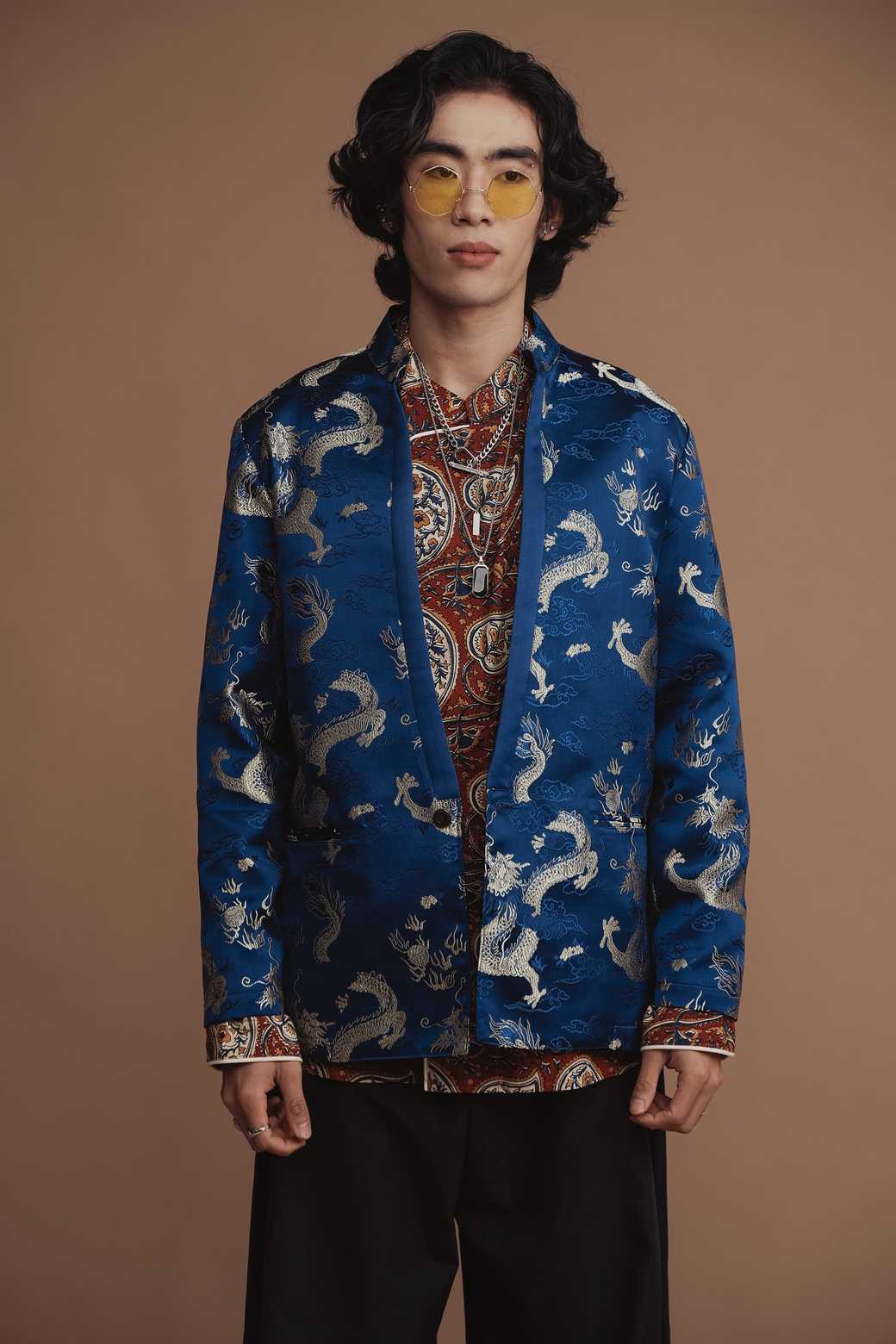 CNY 2026 เสื้อสูทตรุษจีน สีกรมท่าลายมังกร รุ่น CHEV (เริ่มส่งล็อตแรก 1 ก.พ 2569)