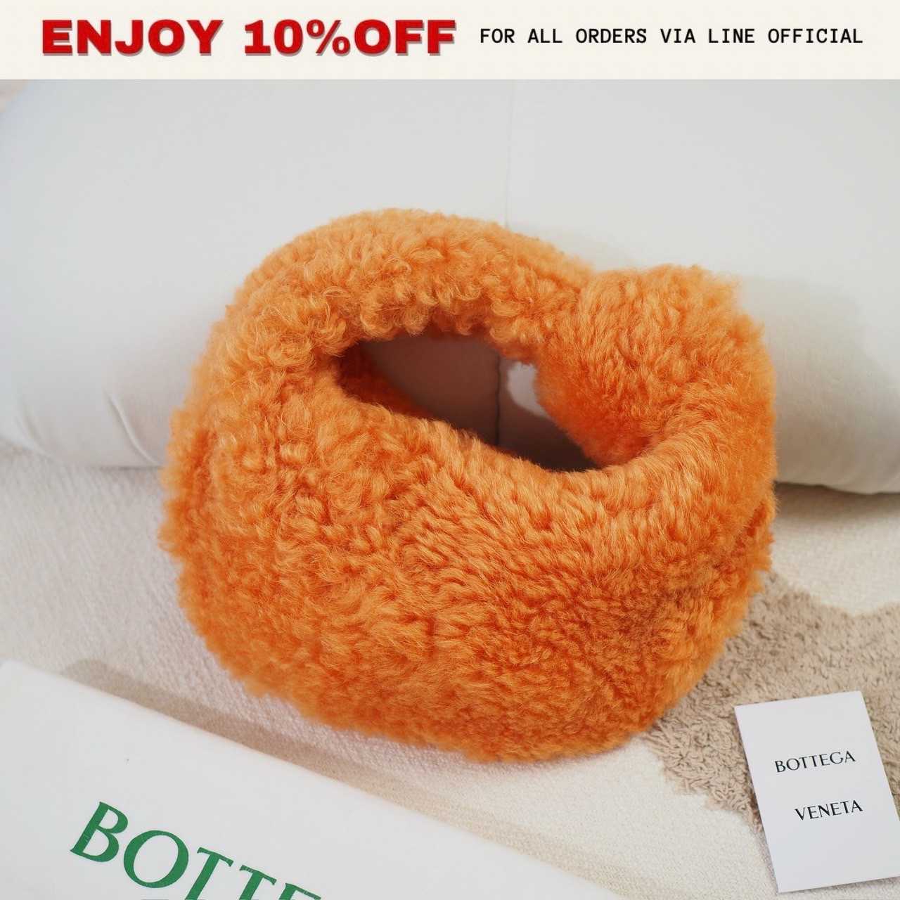 📍LIKE NEW!📍BOTTEGA VENETA Mini Jodie สี Orange Shearling GHW | Bag