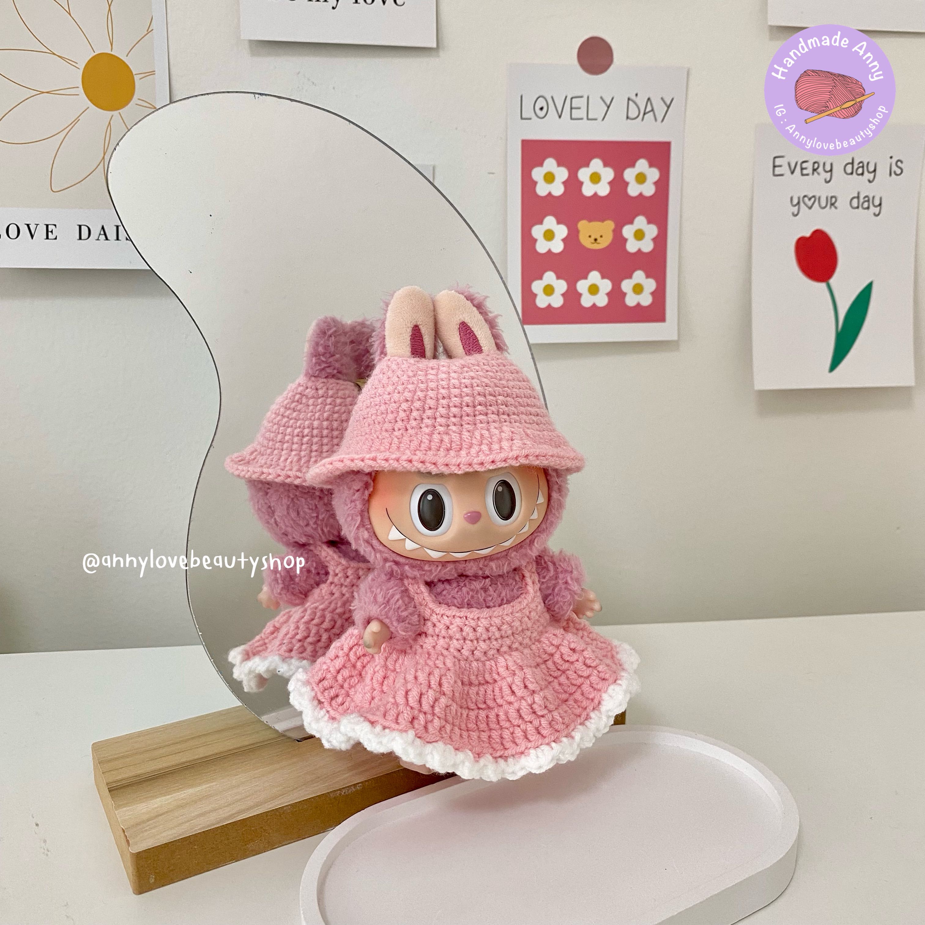 Handmade 🩷 เดรสขอบขาว หมวก ถักไหมพรม สำหรับลาบูบู้
