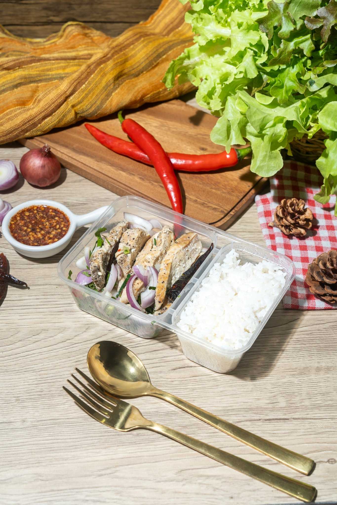 B15 ข้าวอกไก่ย่างน้ำตก