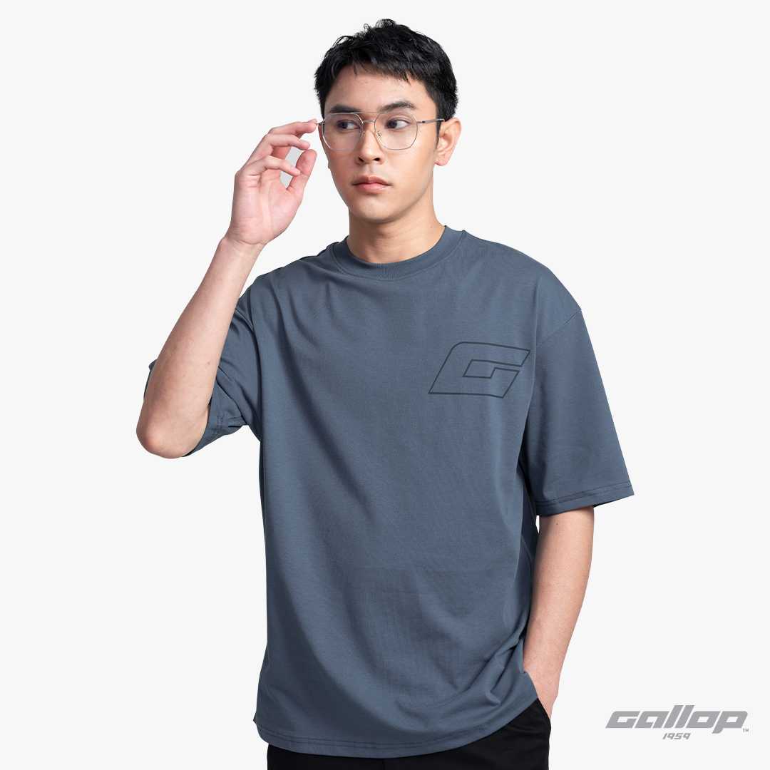 GALLOP : Men's Wear เสื้อยืด Oversized Recycle T-Shirt รุ่น GT9156  สีกรมเทา