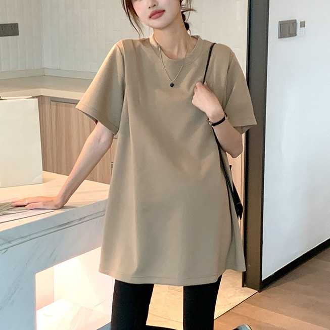เสื้อยืดทรง oversize แบบเรียบเก๋ทรงสวยน่ารักน่าใส่มาก เนื้อผ้าคือนิ่มนุ่มมากใส่แล้วไม่ร้อน-สีน้ำตาล