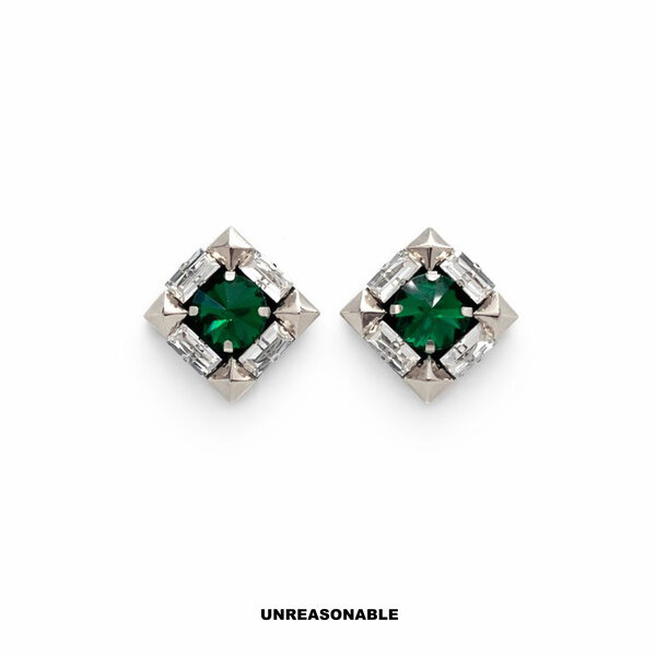 Green Modern Studs Earrings. สีเขียว ต่างหูคลิป ต่างหูก้านเงินแท้ น้ำหนักเบา สวยใส่สบาย UA0488-01...