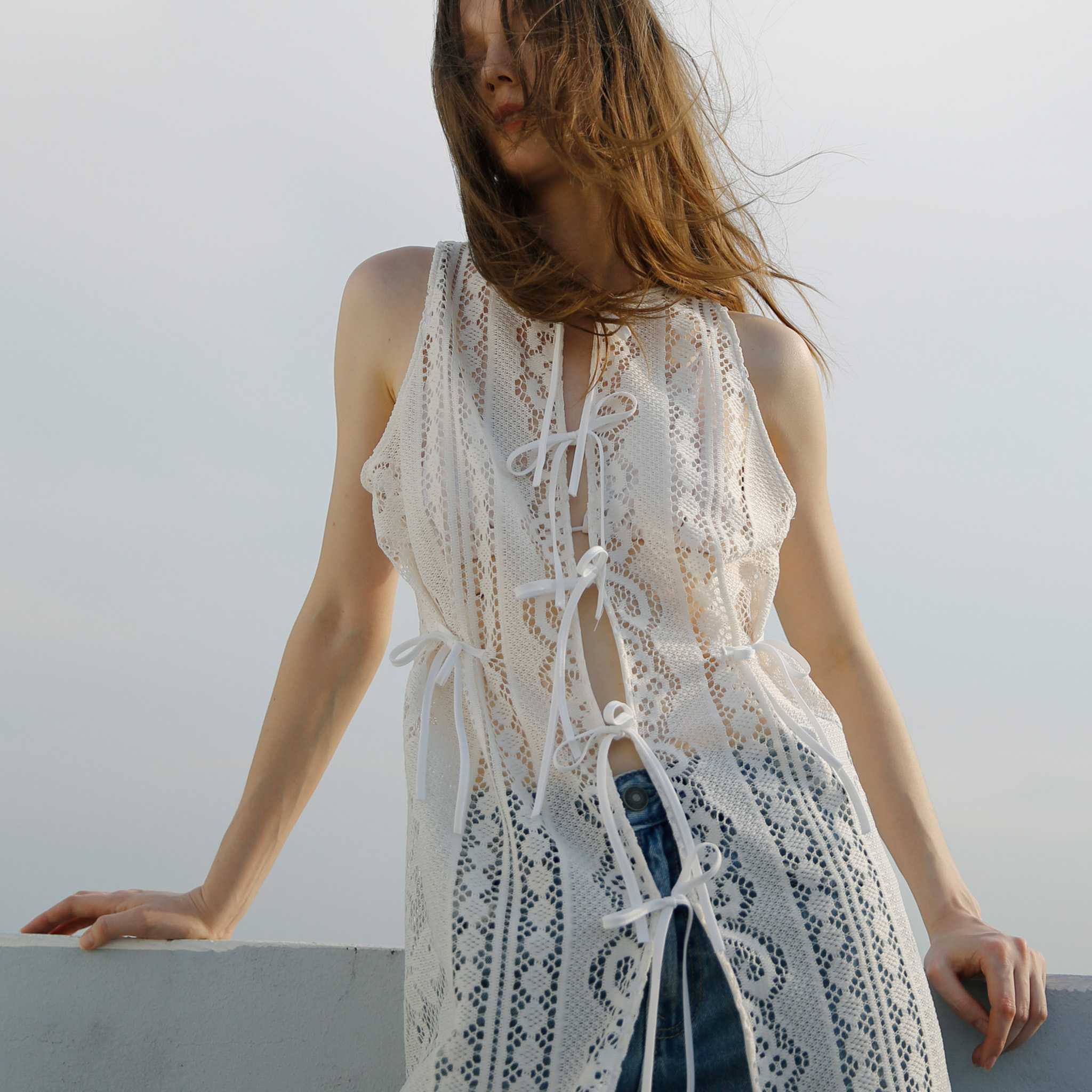 Rotsaniyom Lace Front-tied Long Vest (Pre-order)
