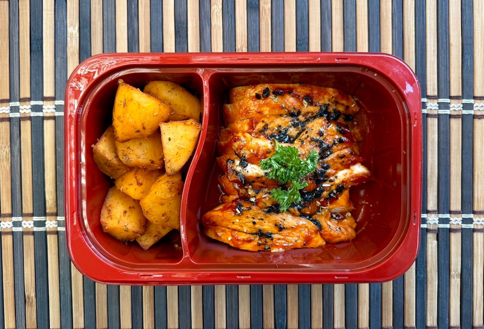 HighPro Potato with Grilled Chicken BBQ Truffle Sauce