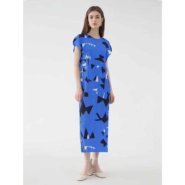 ปรับราคาลง!! 2MUAY รุ่น CX60860 เดรสพลีทคุณภาพ SHORT SLEEVE PRINTED PLEATED DRESS สีนำ้เงิน FREE ...