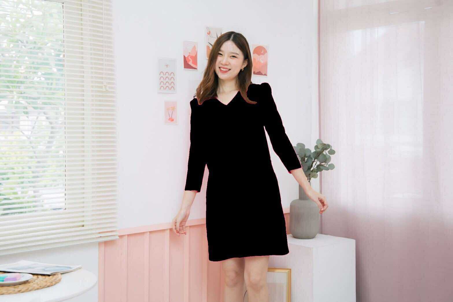 ชุดให้นม Black basic dress
