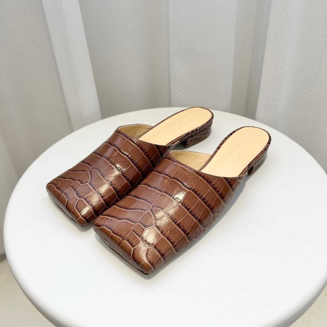 A.W.A.K.E. MODE CROC EFFECT LEATHER MULE - BROWN