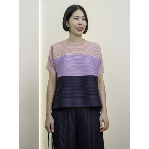 อกถึง42 ยาว21.5นิ้ว 2MUAY GM8852 เสื้ออัดพลีท COLOR BLOCK FLARE PLEATED TOP 4 สี FREE SIZE