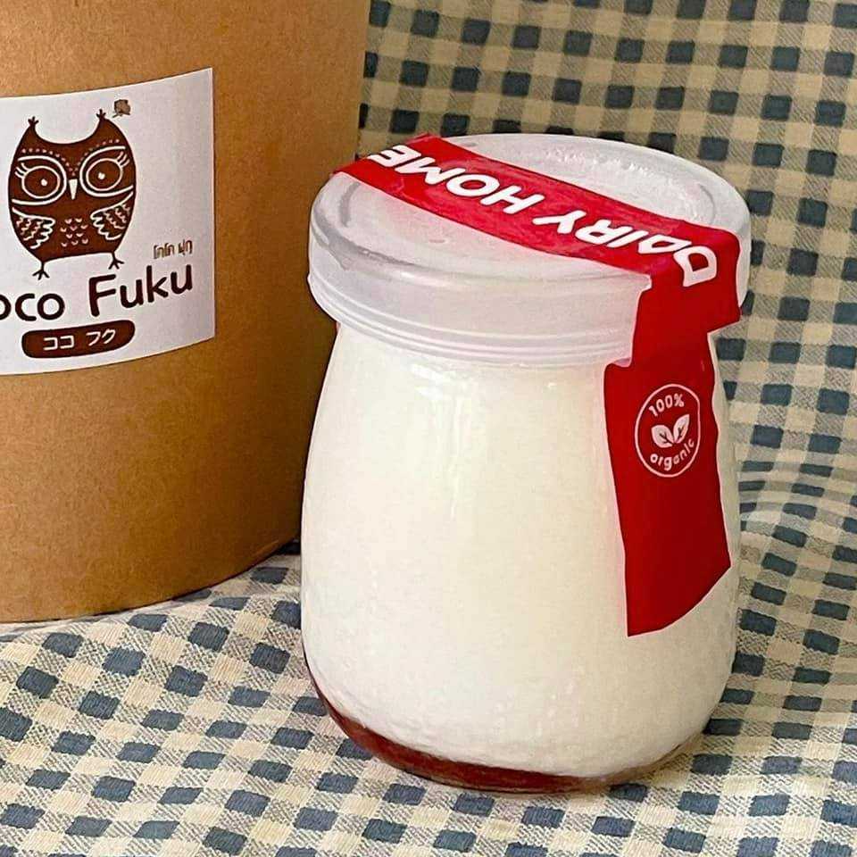 Organic Set Yogurt With Strawberry สตรอเบอร์รี่ 100g. (ขวดแก้ว)