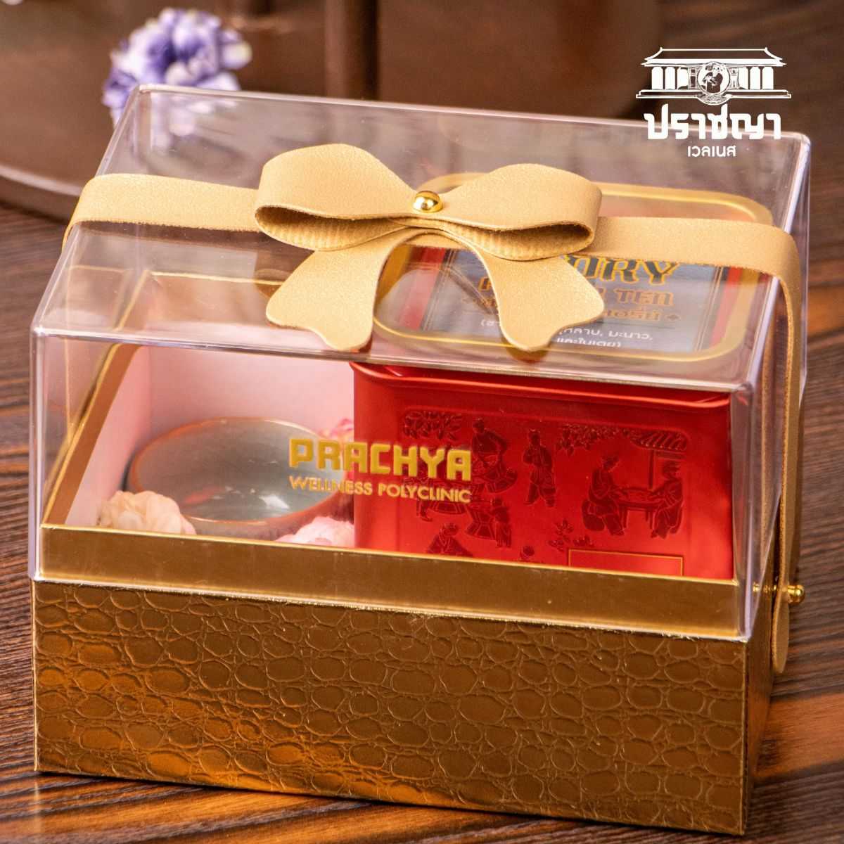 Golden Blossom Tea Set – เซ็ตของขวัญปีใหม่