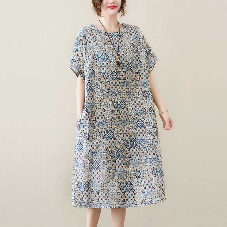 (ไซส์ใหญ่) เดรสลายดอกไม้โทนสีสวยเก๋น่าใส่ ผ้าฝ้ายผสมลินิน เนื้อผ้านิ่มมากใส่สบายไม่ร้อน - สีฟ้า