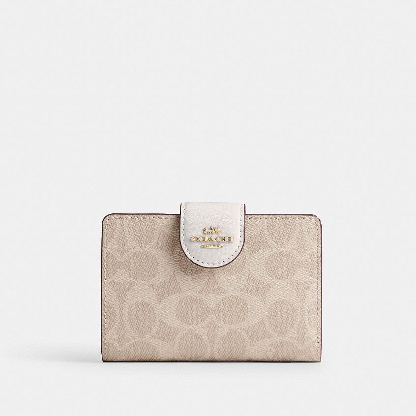 Coach CW786 Medium Corner Zip Wallet (IMXDM) กระเป๋าสตางค์ผู้หญิง สี Im/Sand/Chalk